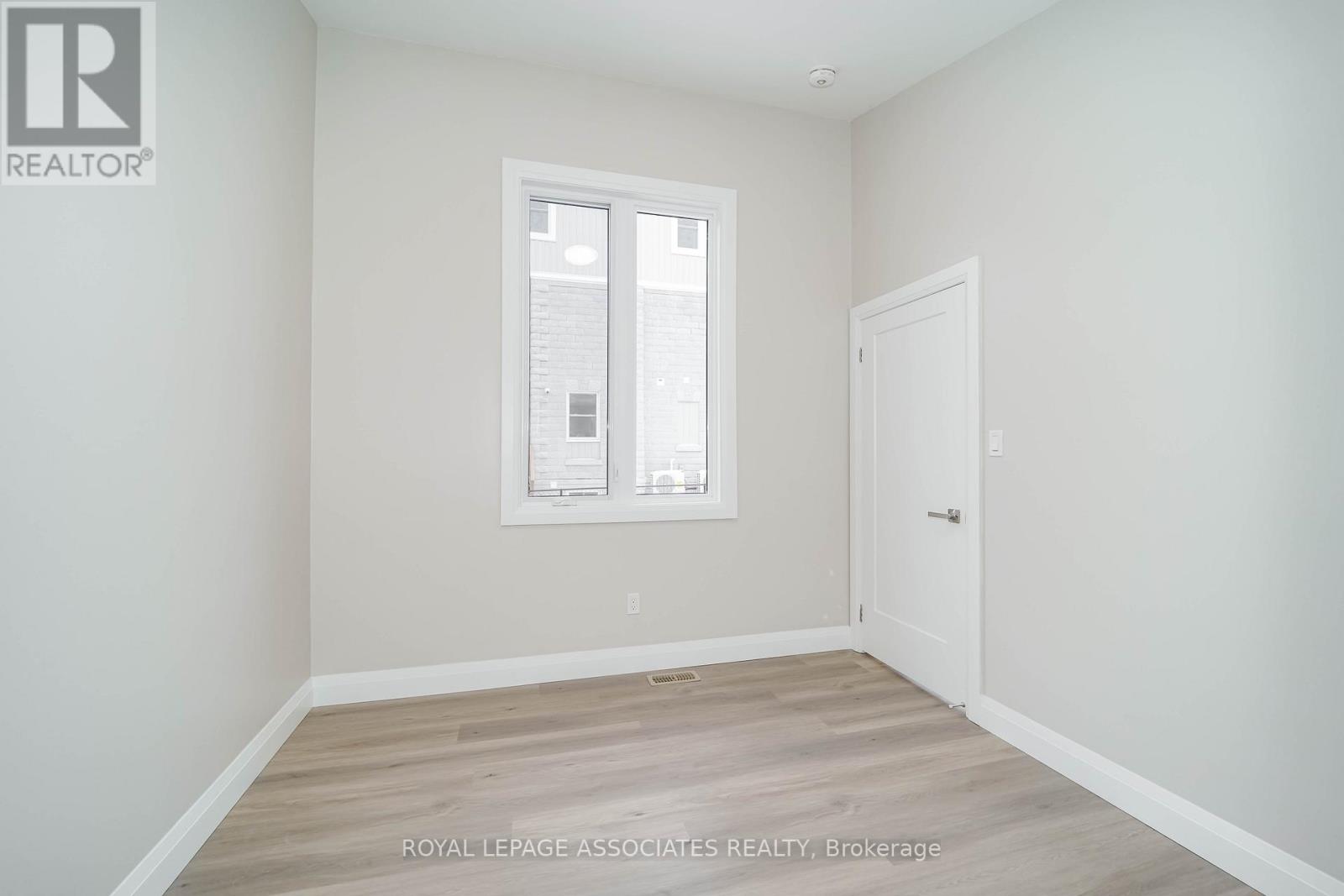 35 St George Street, Brantford, Ontario  N3R 1V2 - Photo 12 - X12645826