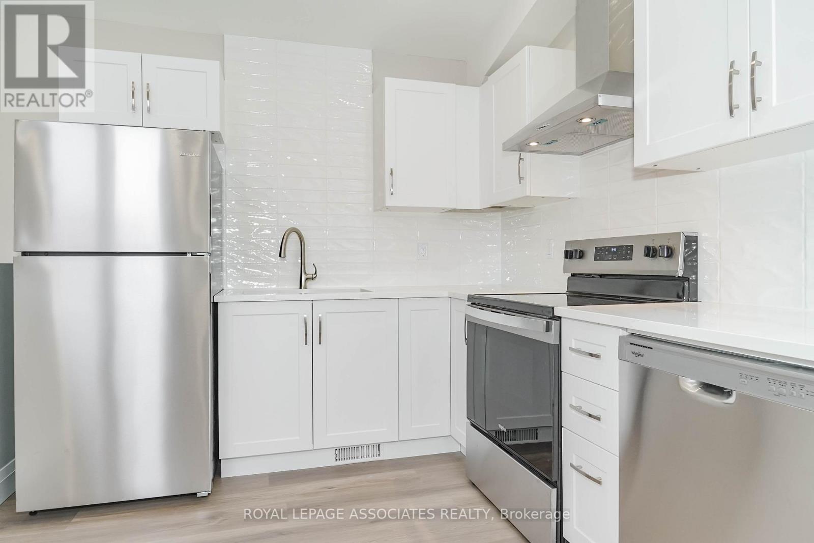 35 St George Street, Brantford, Ontario  N3R 1V2 - Photo 7 - X12645826