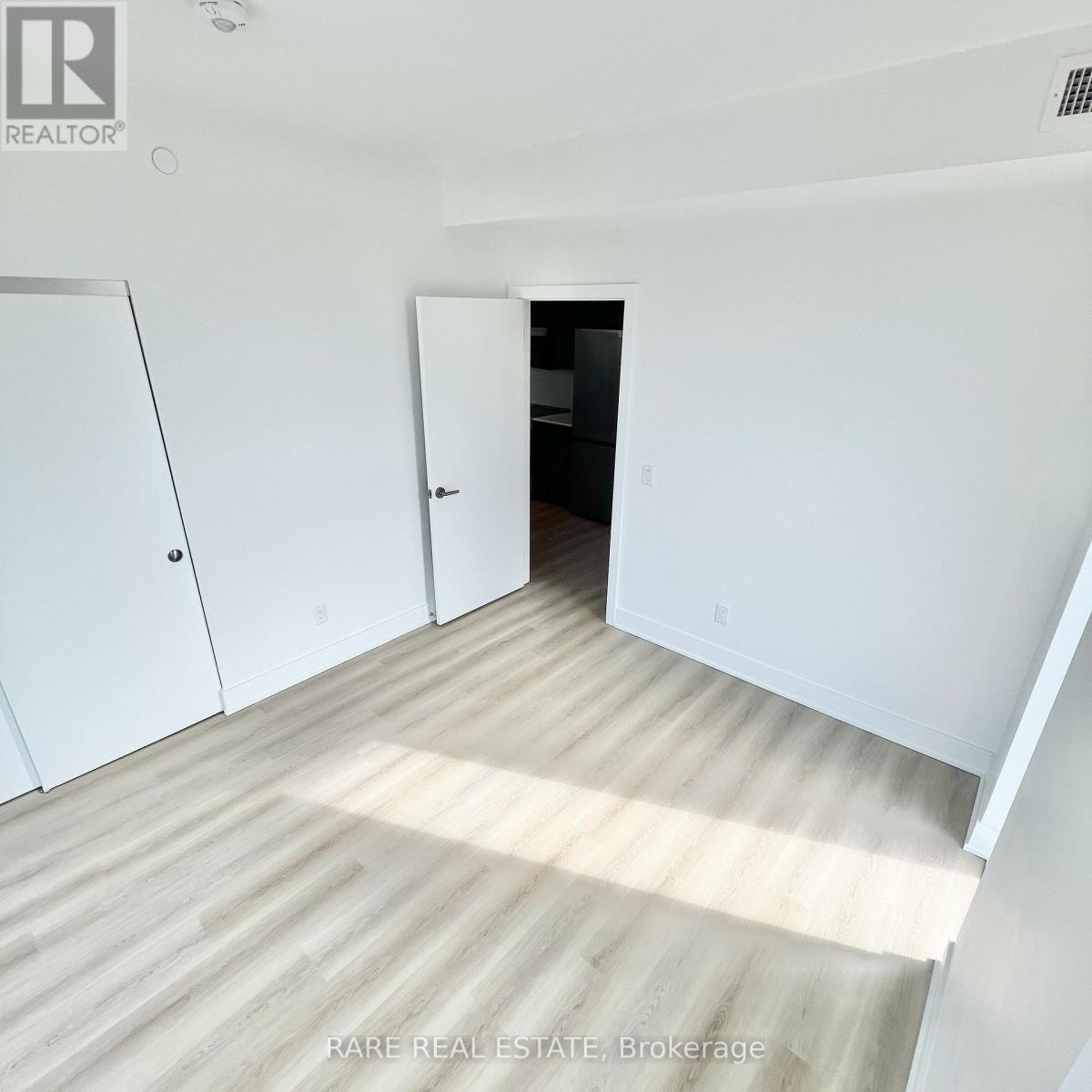 1603 - 25 Wellington Street S, Kitchener, Ontario  N2G 2E6 - Photo 5 - X12645860