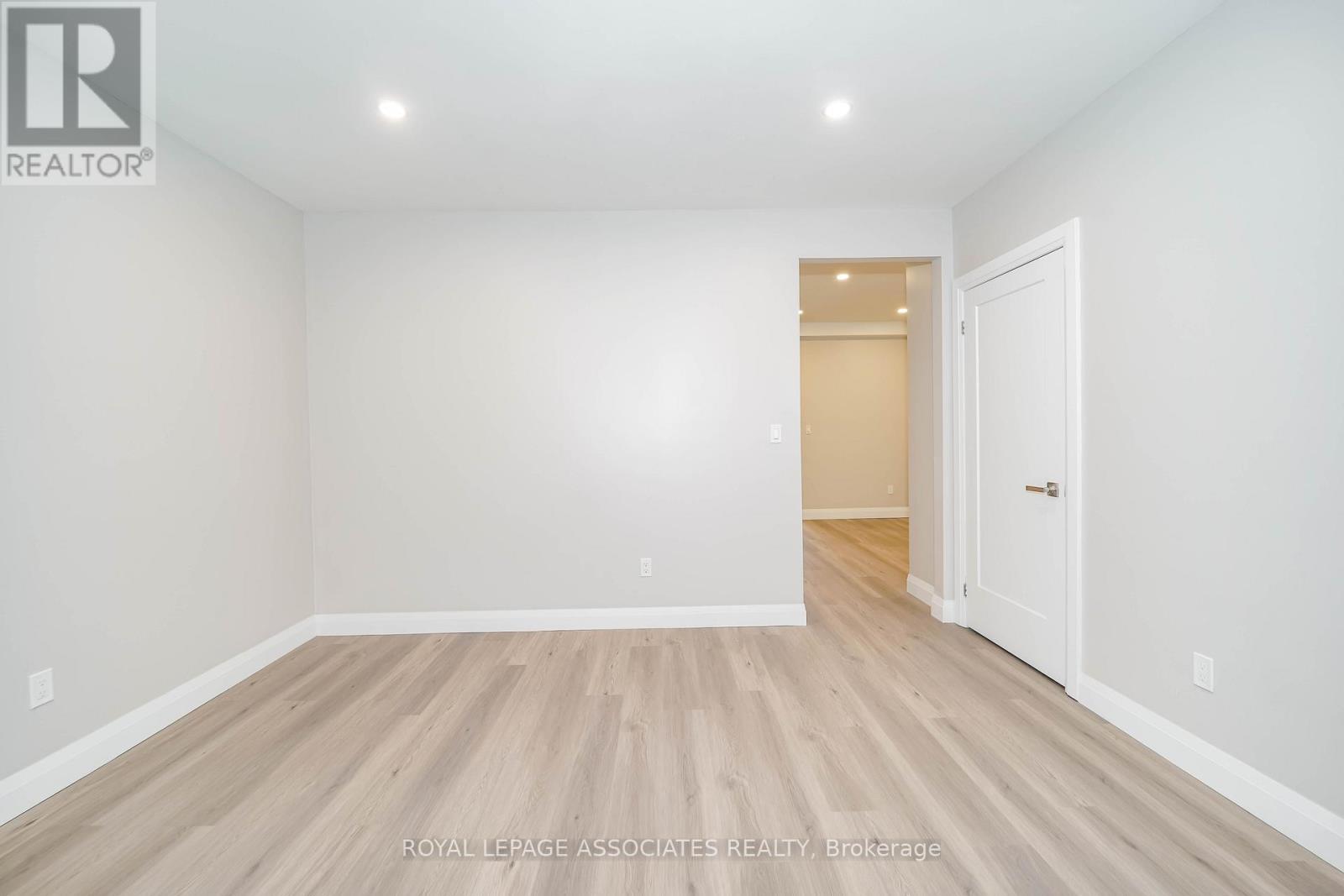 1 - 35 St George Street, Brantford, Ontario  N3R 1V2 - Photo 14 - X12645862