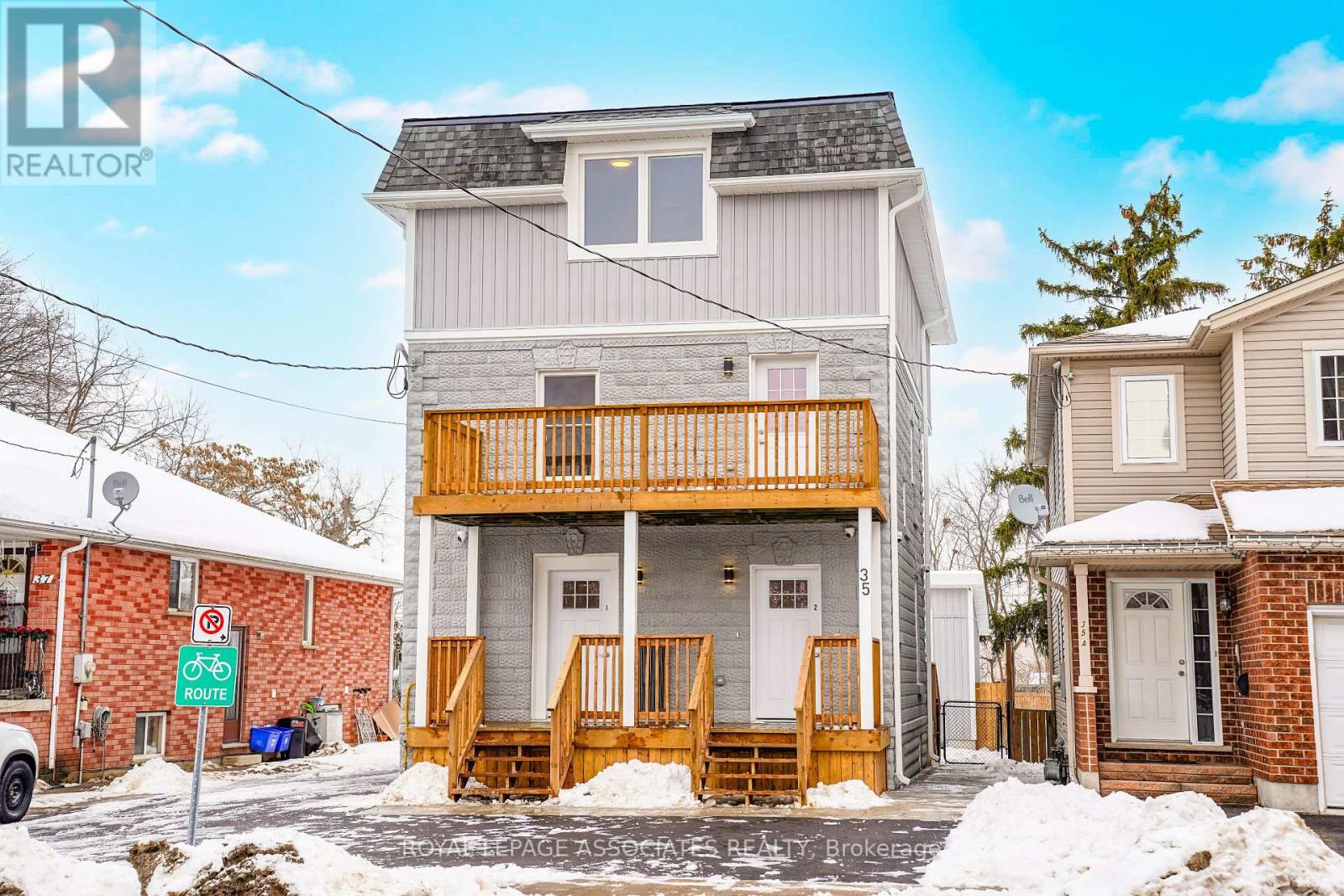 1 - 35 St George Street, Brantford, Ontario  N3R 1V2 - Photo 3 - X12645862