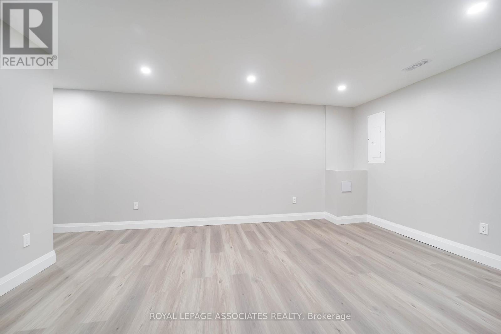 1 - 35 St George Street, Brantford, Ontario  N3R 1V2 - Photo 37 - X12645862