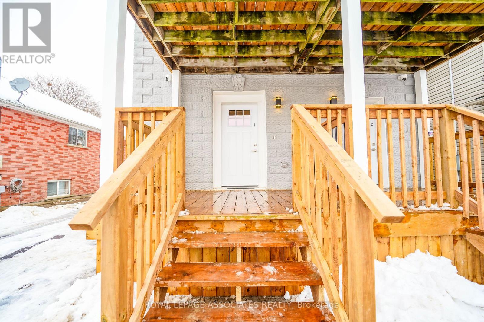 1 - 35 St George Street, Brantford, Ontario  N3R 1V2 - Photo 8 - X12645862