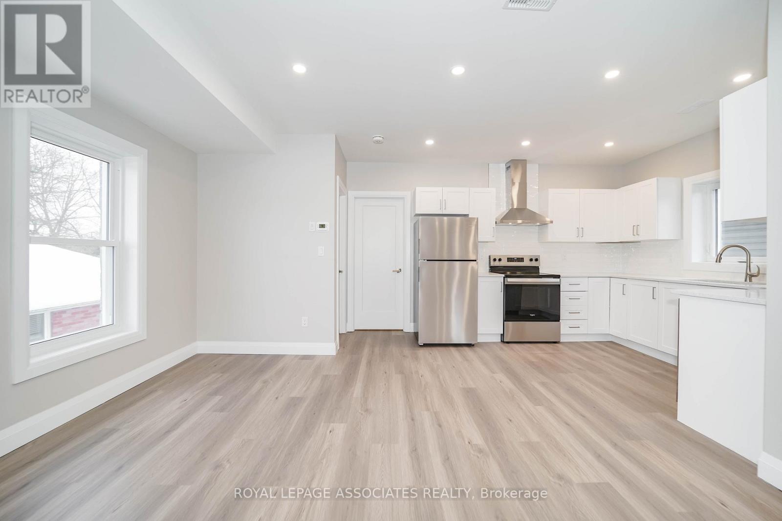 1 - 35 St George Street, Brantford, Ontario  N3R 1V2 - Photo 18 - X12645898