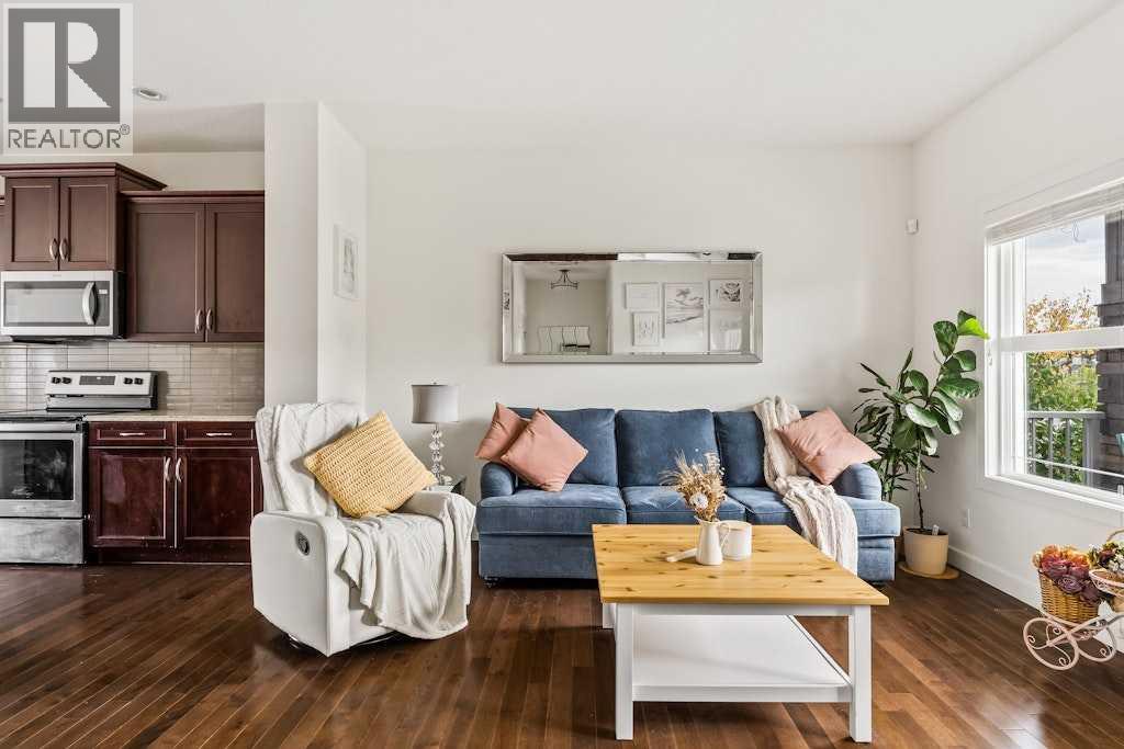 286 Redstone Drive Ne, Calgary, Alberta  T3N 0N4 - Photo 4 - A2259980