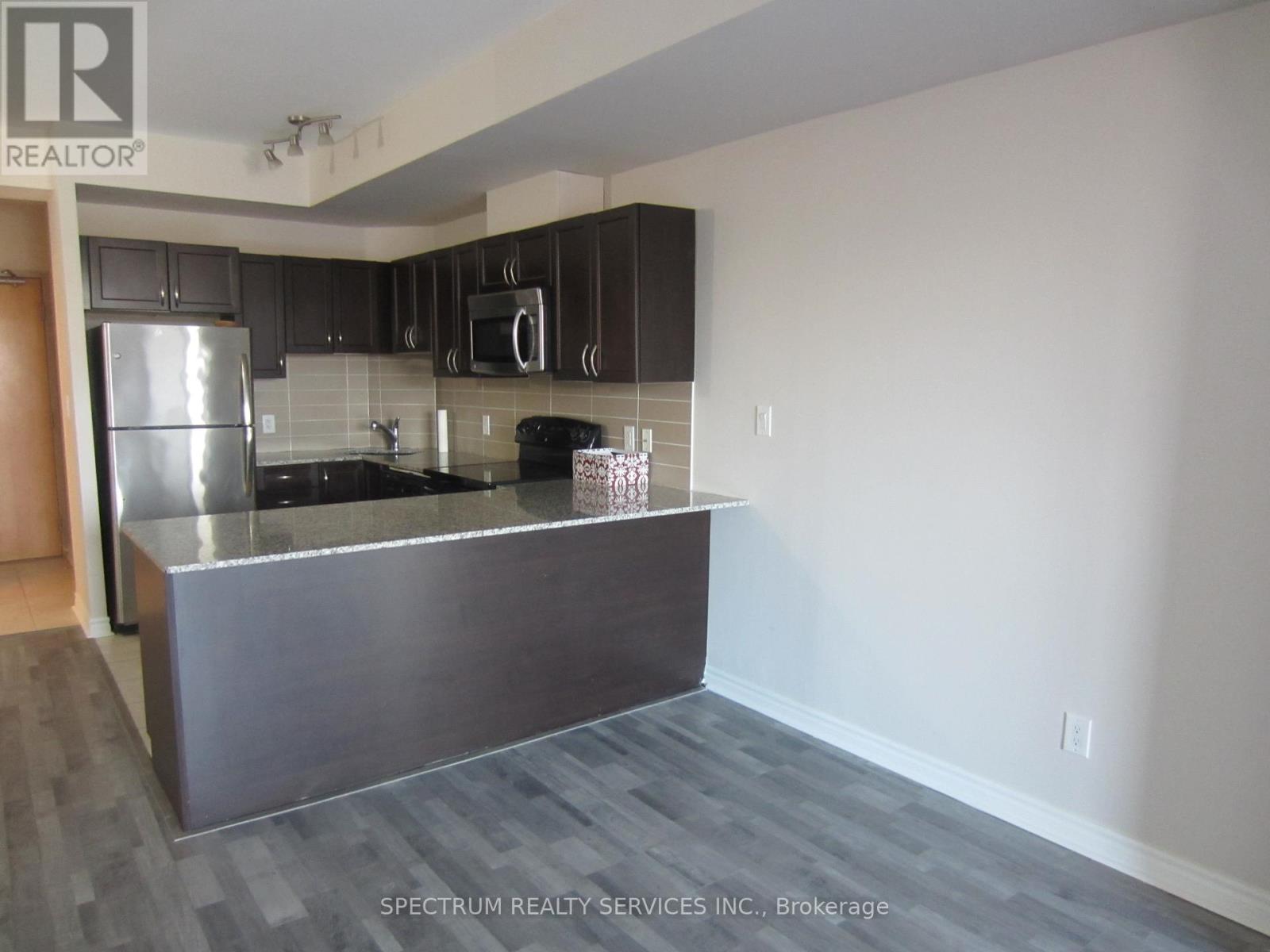 508 - 3865 Lake Shore Boulevard W, Toronto, Ontario  M8W 0A2 - Photo 13 - W12578662