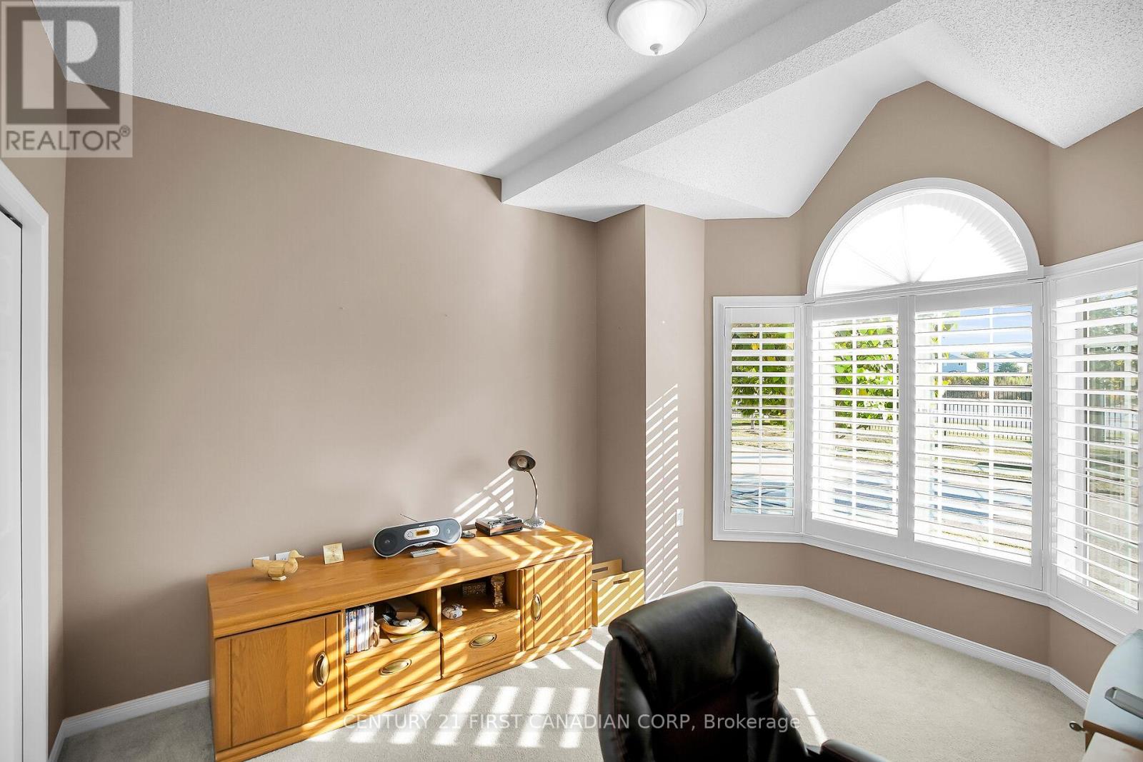 45 - 1555 Highbury Avenue N, London East, Ontario  N5Y 5R3 - Photo 22 - X12645950