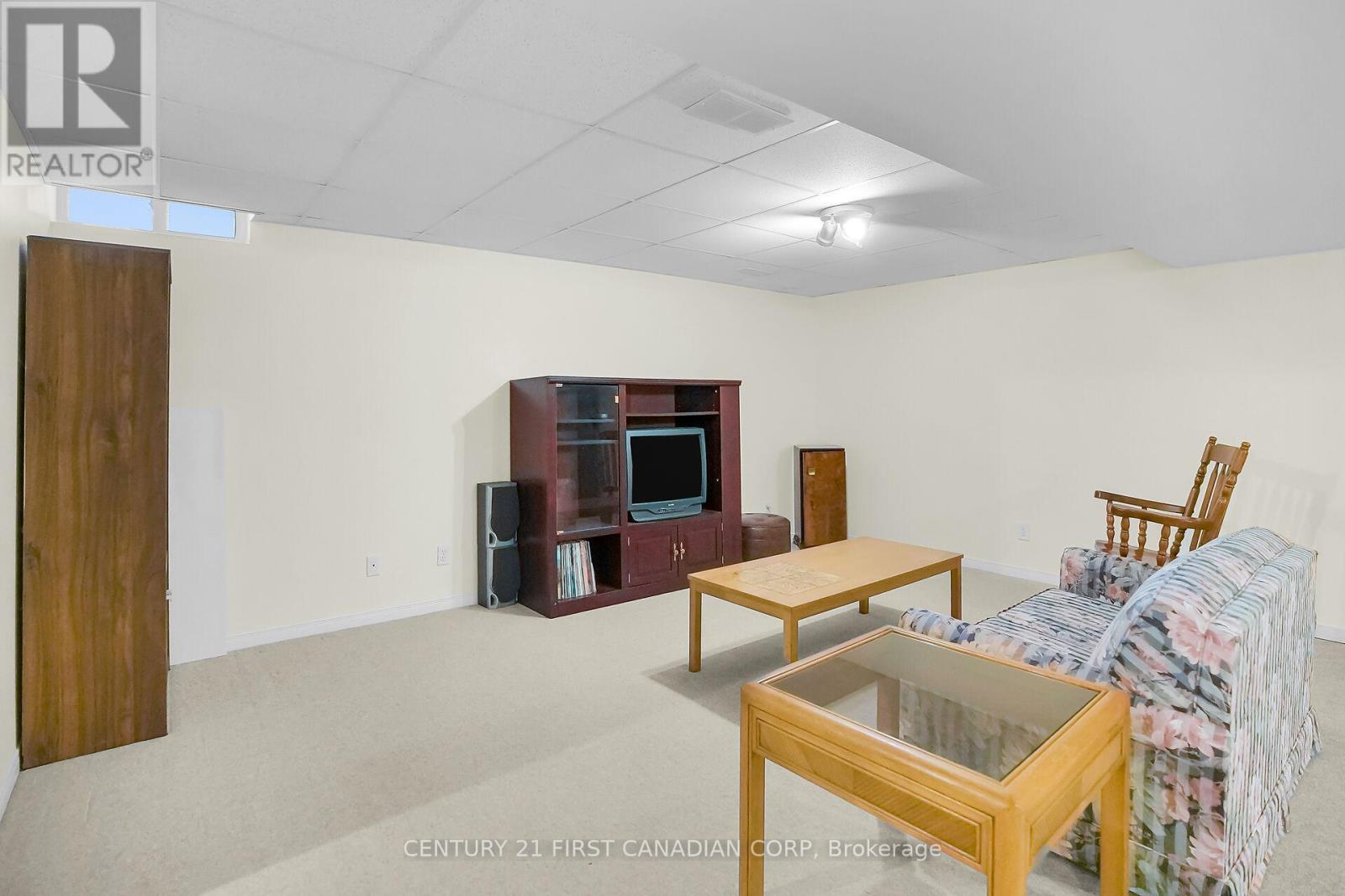 45 - 1555 Highbury Avenue N, London East, Ontario  N5Y 5R3 - Photo 25 - X12645950