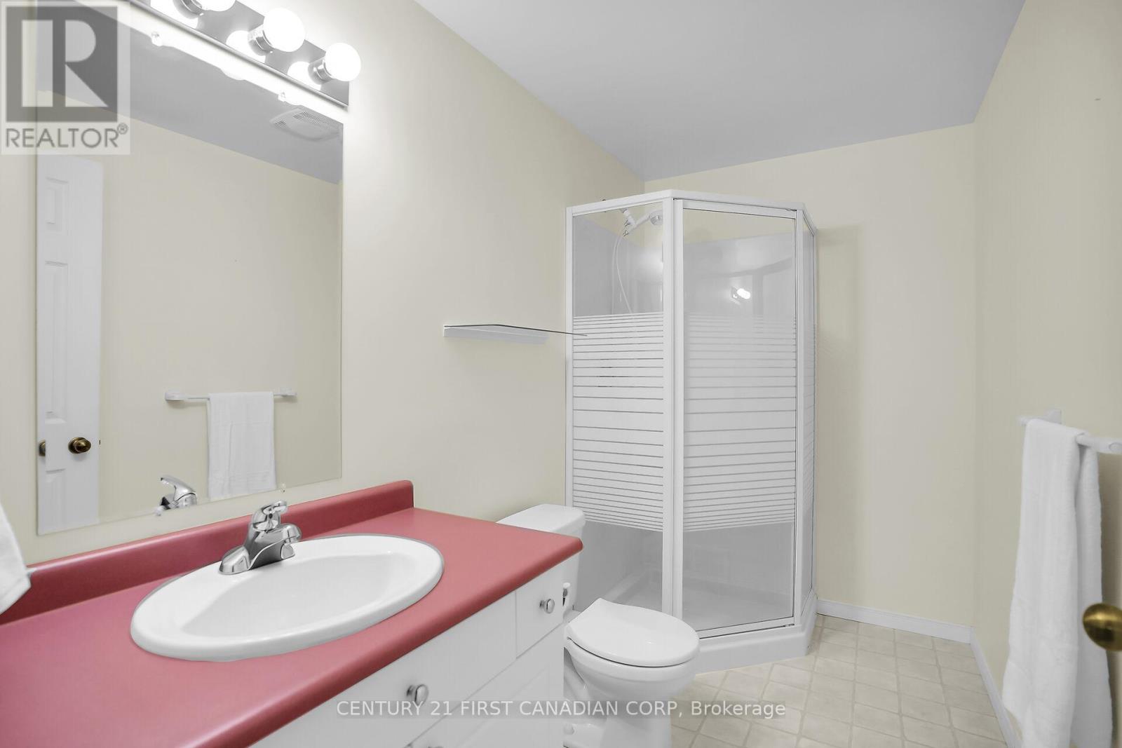 45 - 1555 Highbury Avenue N, London East, Ontario  N5Y 5R3 - Photo 28 - X12645950