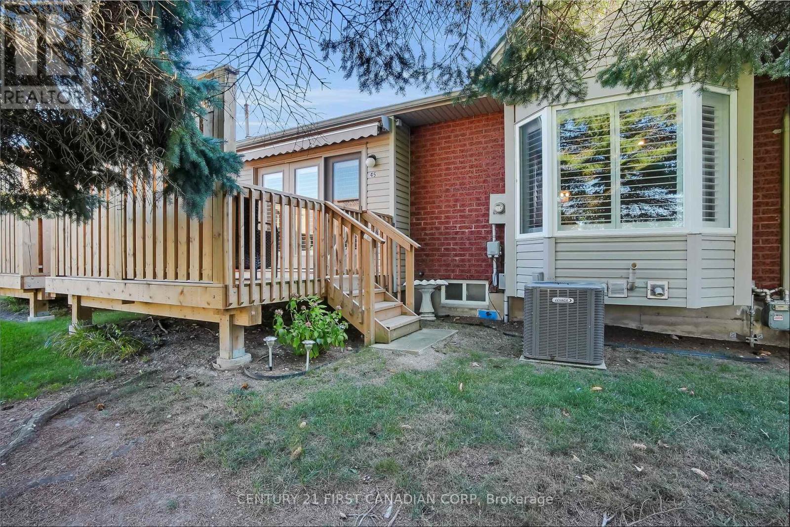 45 - 1555 Highbury Avenue N, London East, Ontario  N5Y 5R3 - Photo 34 - X12645950