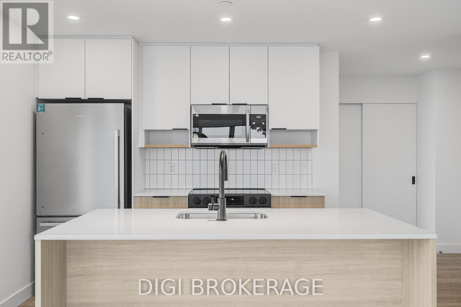 2207 - 1240 Cummings Avenue, Ottawa, Ontario  K1J 0E3 - Photo 10 - X12645972