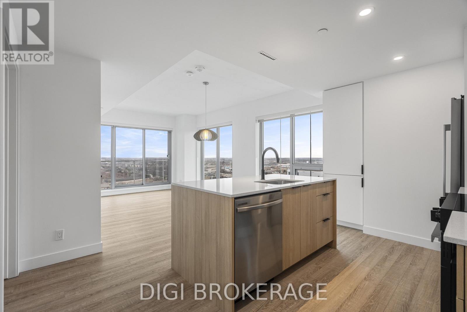 2207 - 1240 Cummings Avenue, Ottawa, Ontario  K1J 0E3 - Photo 6 - X12645972