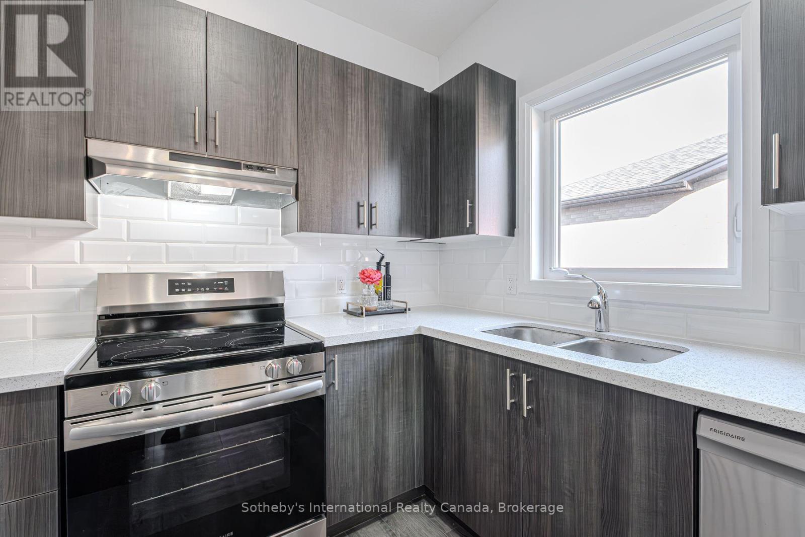 20 - 550 Grey Street, Brantford, Ontario  N3S 0C4 - Photo 9 - X12646018