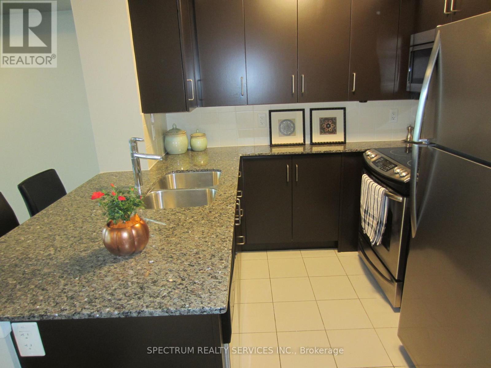 704 - 205 Sherway Gardens Road, Toronto, Ontario  M9C 0A5 - Photo 15 - W12550918