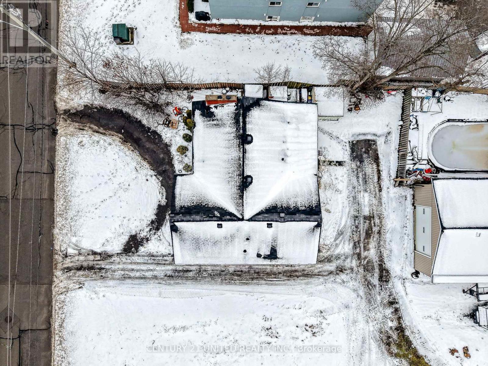 232 Queen Street, Cobourg, Ontario K9A 1N5 - Photo 14 - X12634614