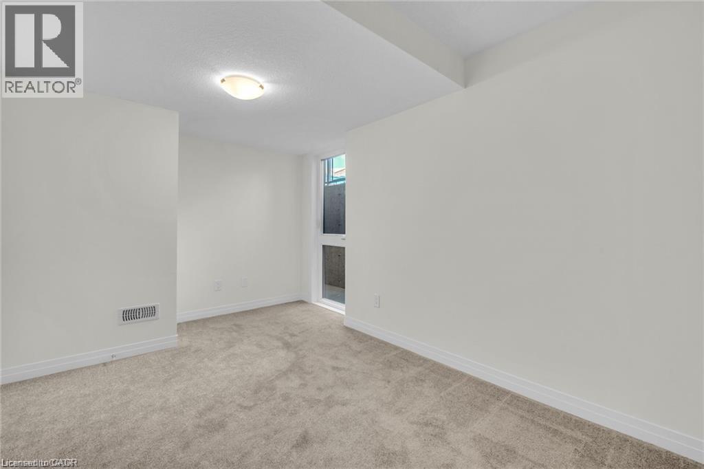 10 Urbane Boulevard Unit# C017, Kitchener, Ontario  N2E 0H8 - Photo 18 - 40794770