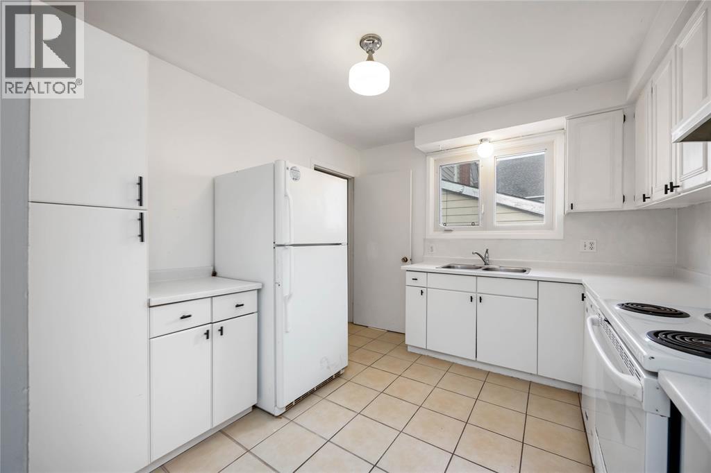 204 Mitton Street South, Sarnia, Ontario  N7T 3C9 - Photo 5 - 25031939