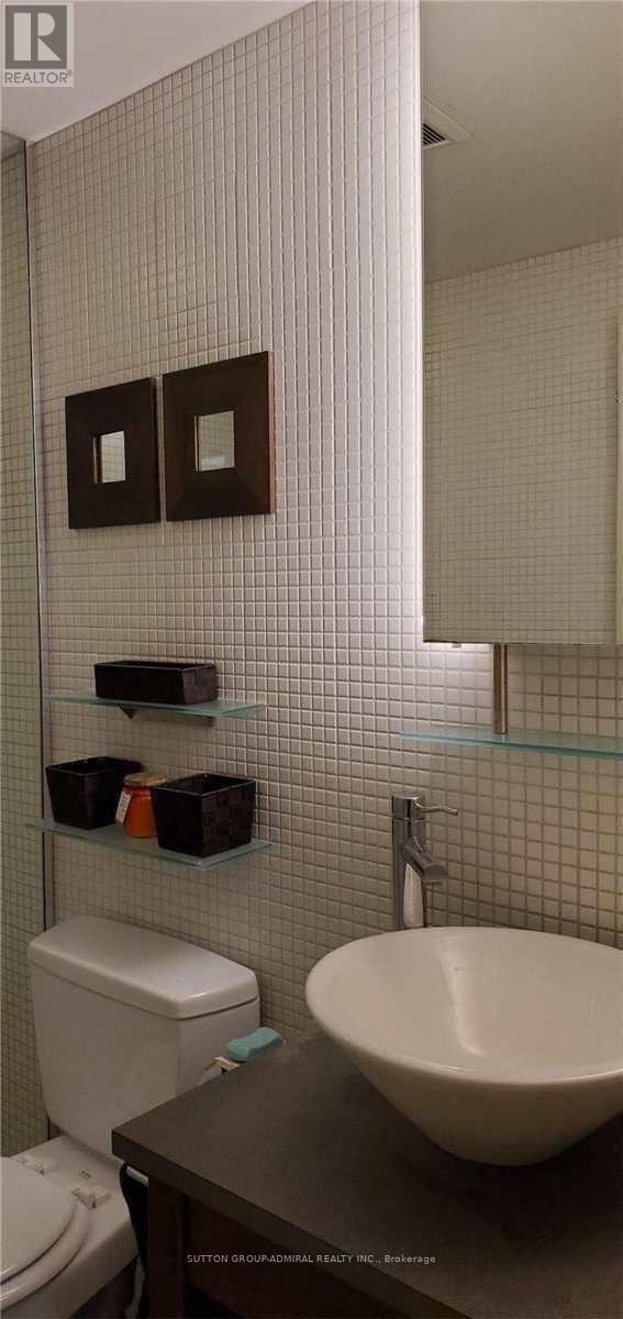 1602 - 8 Colborne Street N, Toronto, Ontario  M5E 1E1 - Photo 14 - C12645988