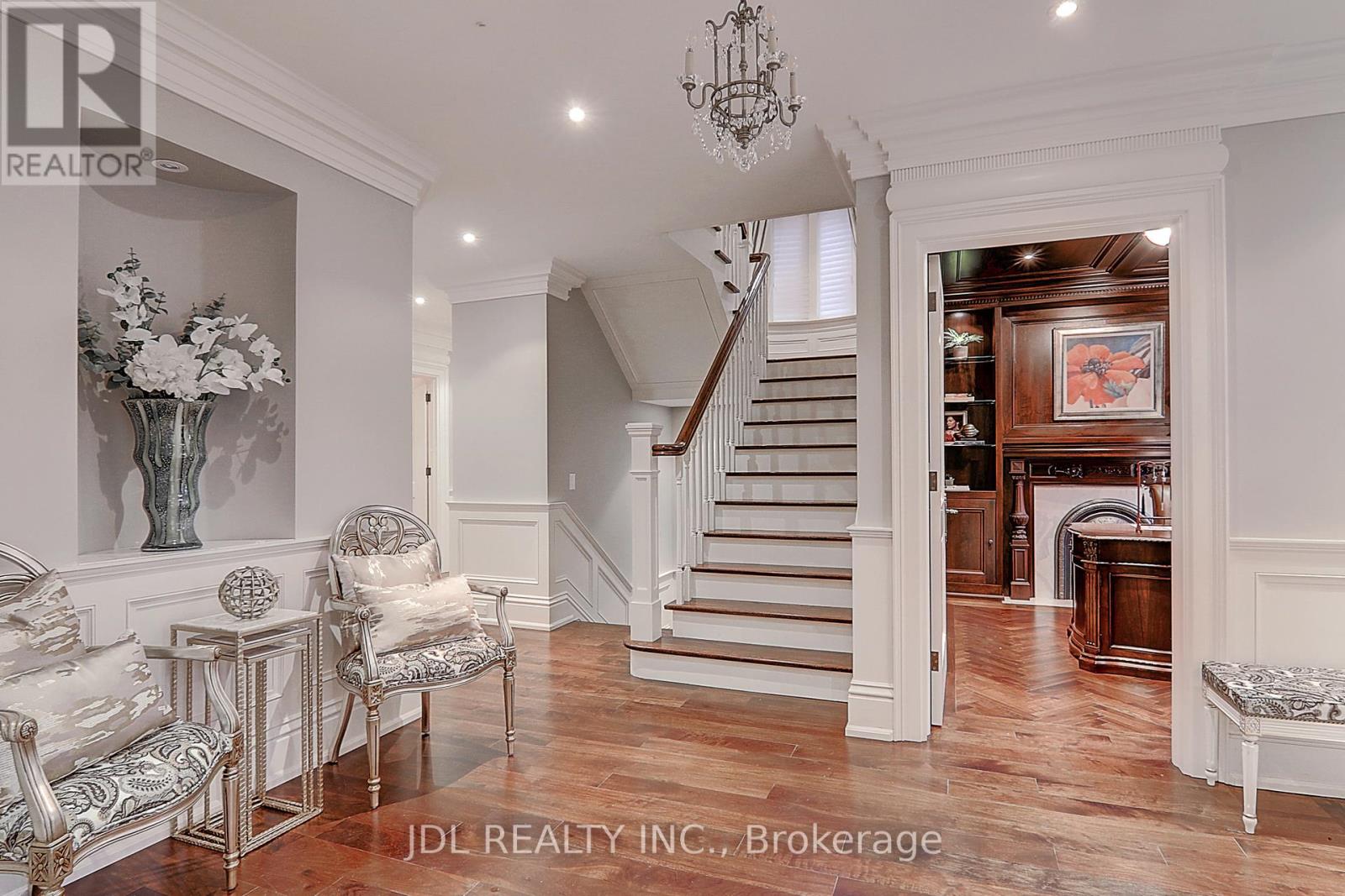 15 Castle Frank Crescent, Toronto, Ontario  M4W 3A2 - Photo 11 - C12646000