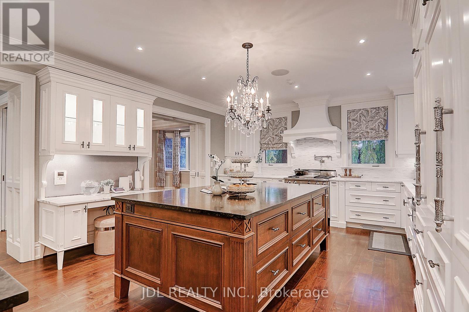 15 Castle Frank Crescent, Toronto, Ontario  M4W 3A2 - Photo 16 - C12646000