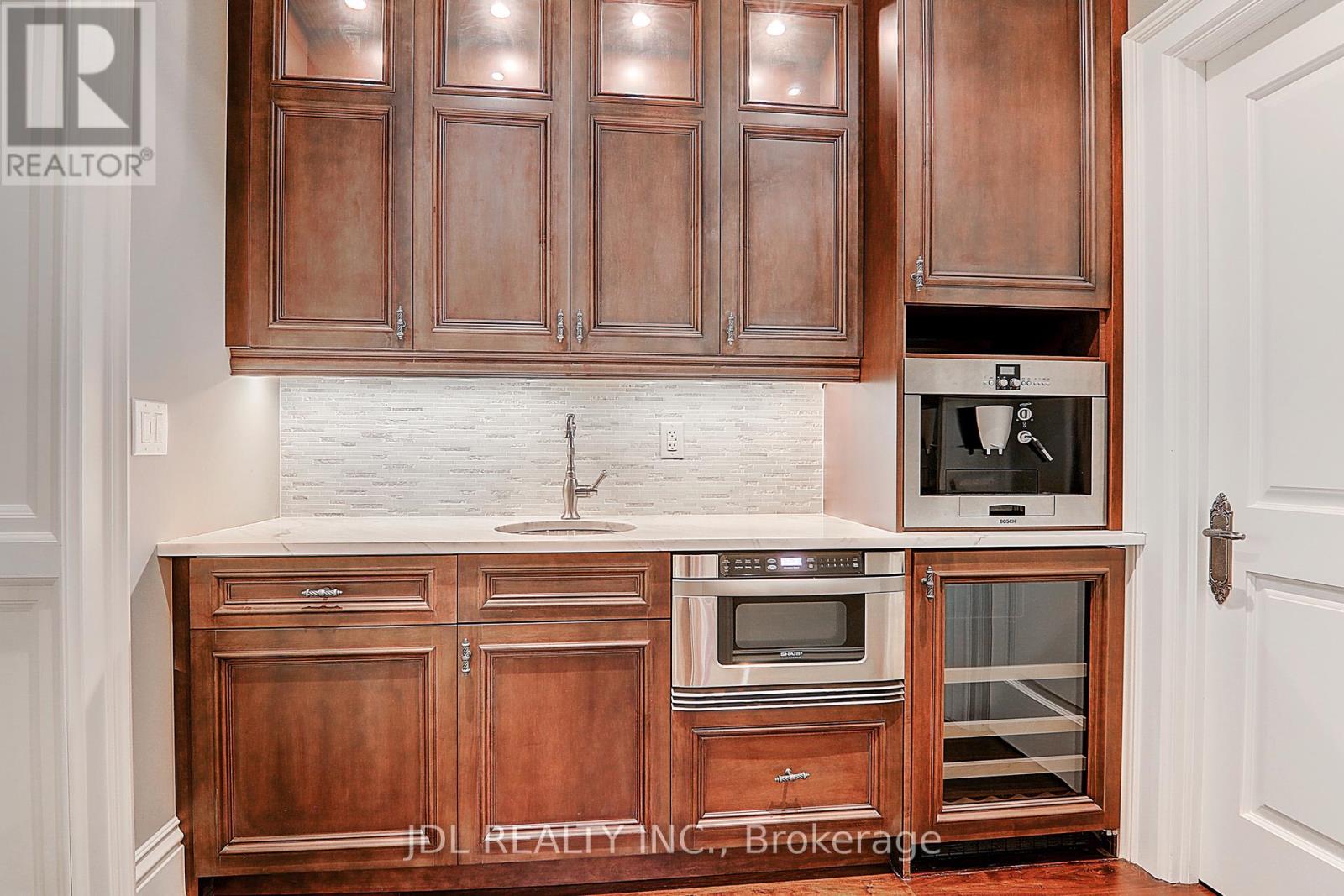 15 Castle Frank Crescent, Toronto, Ontario  M4W 3A2 - Photo 21 - C12646000