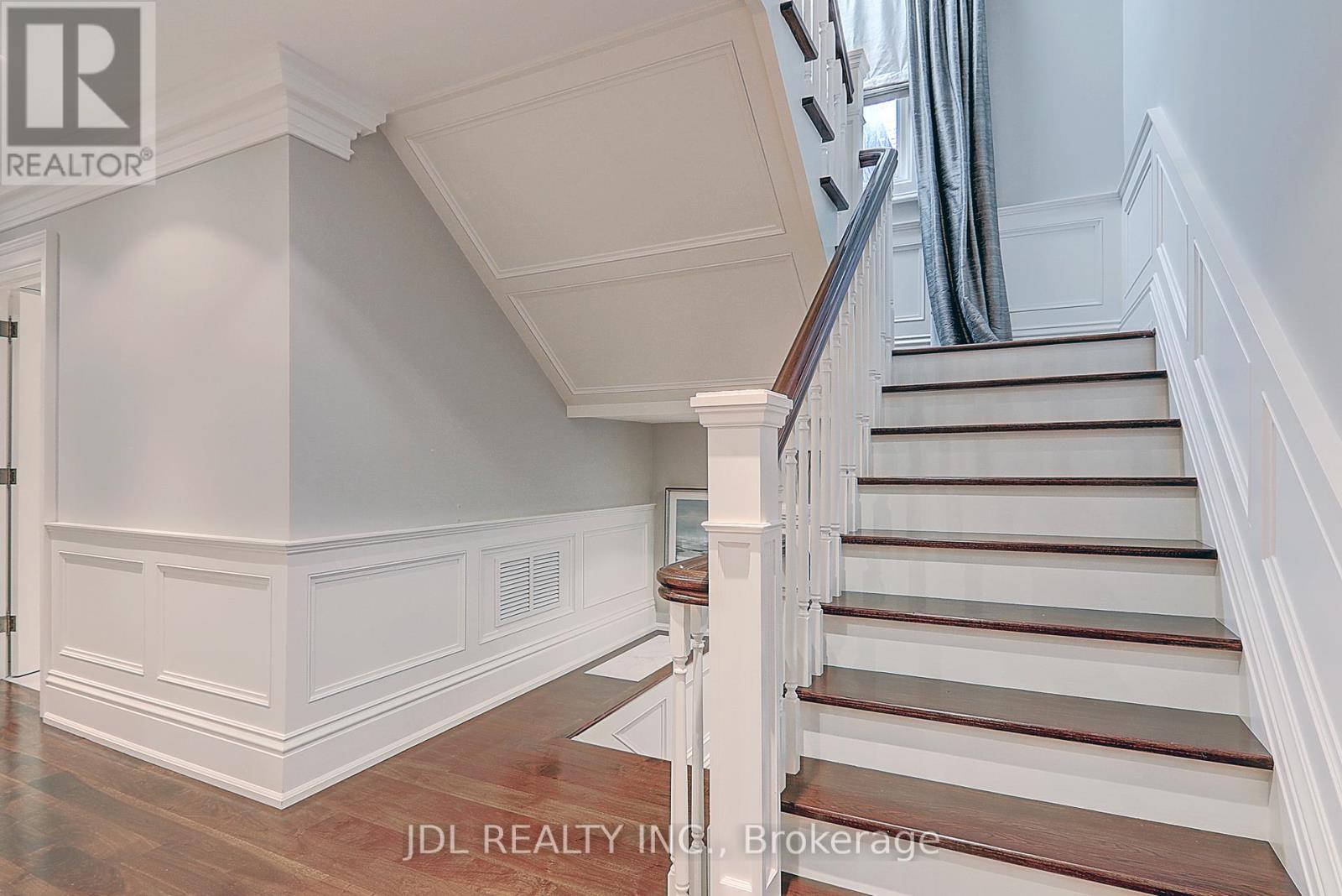 15 Castle Frank Crescent, Toronto, Ontario  M4W 3A2 - Photo 24 - C12646000