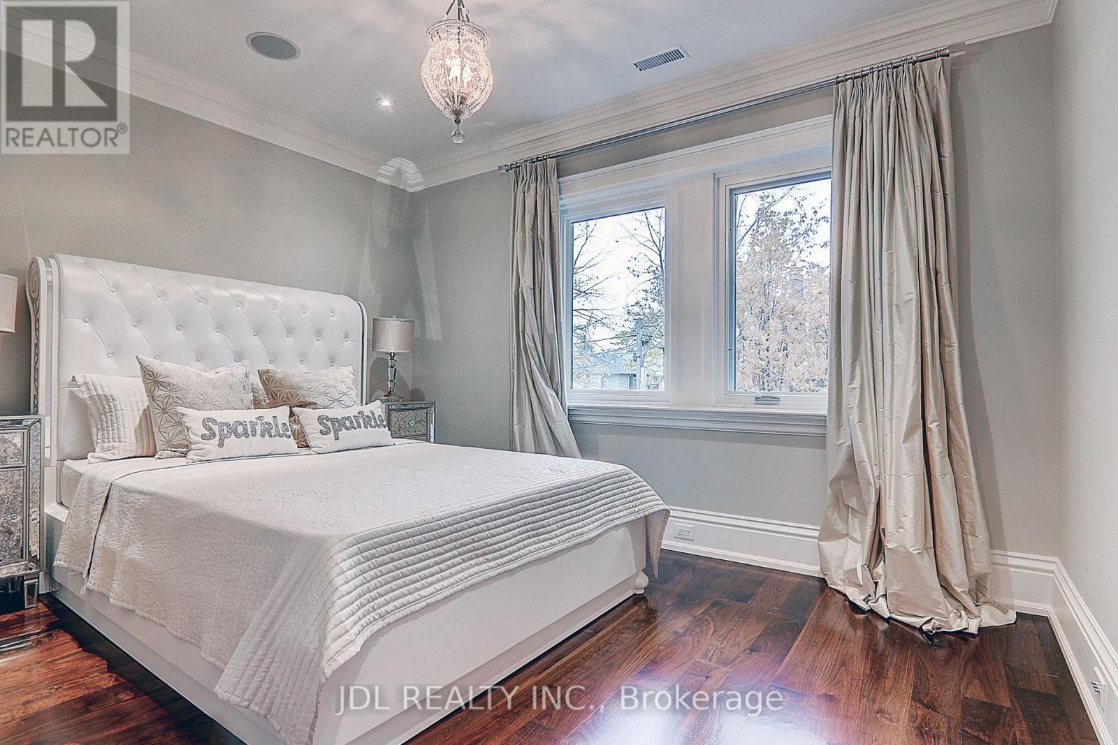 15 Castle Frank Crescent, Toronto, Ontario  M4W 3A2 - Photo 26 - C12646000