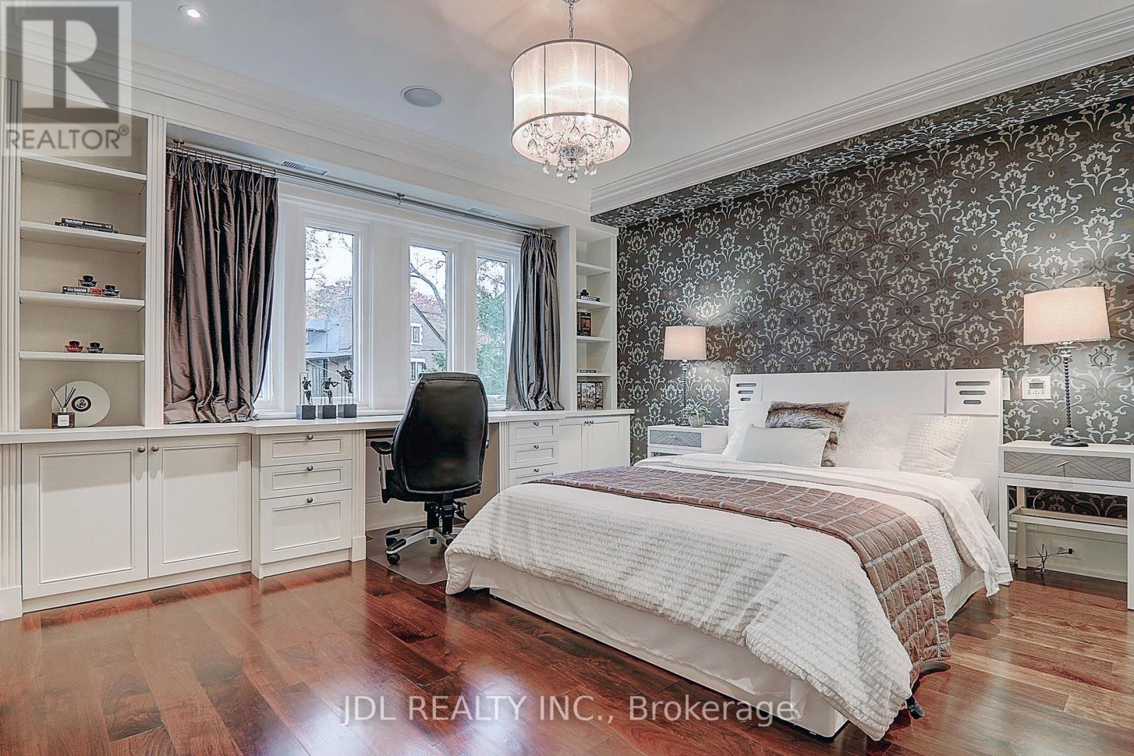 15 Castle Frank Crescent, Toronto, Ontario  M4W 3A2 - Photo 30 - C12646000