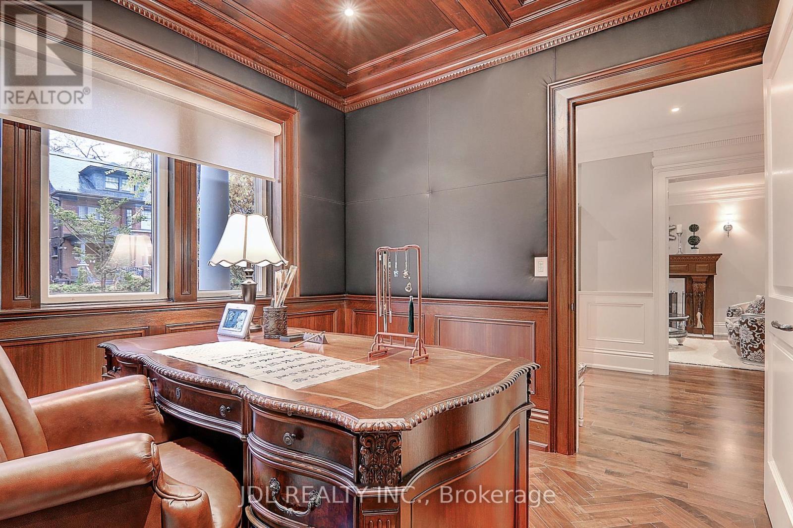 15 Castle Frank Crescent, Toronto, Ontario  M4W 3A2 - Photo 7 - C12646000