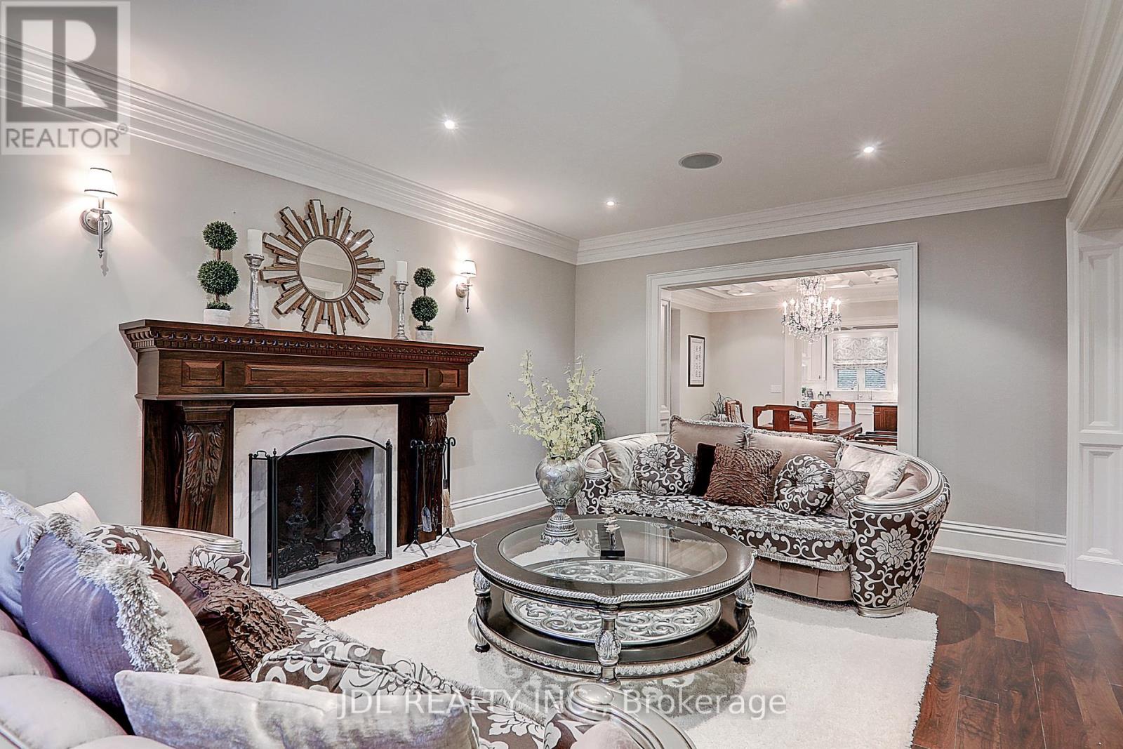 15 Castle Frank Crescent, Toronto, Ontario  M4W 3A2 - Photo 9 - C12646000