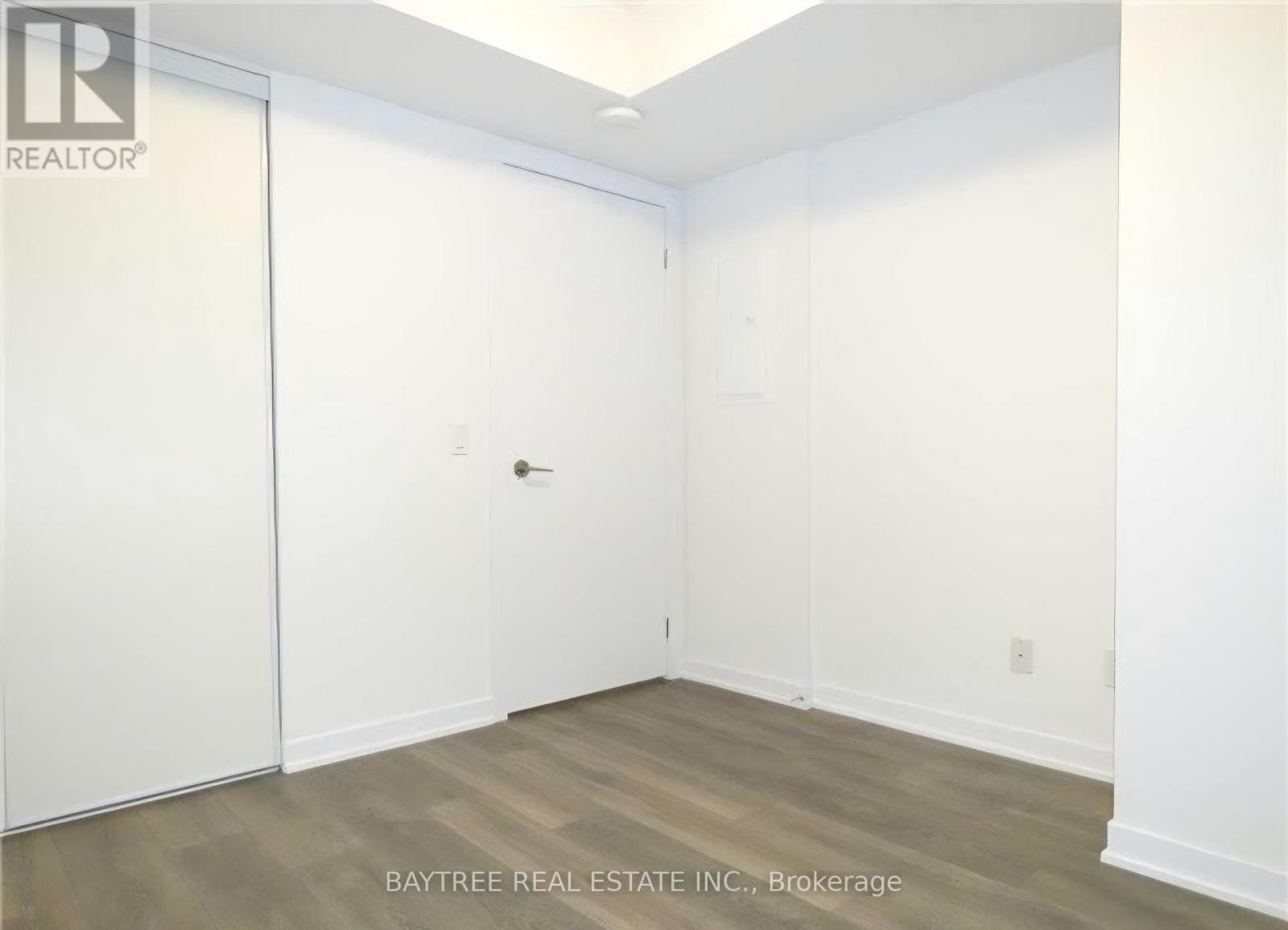 1012 - 87 Peter Street, Toronto, Ontario  M5V 2G4 - Photo 4 - C12646004