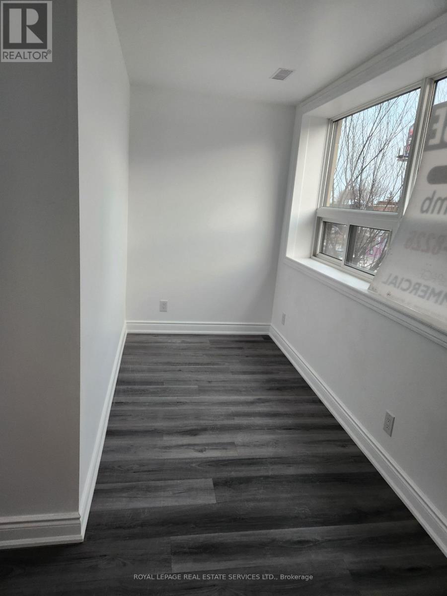 201 - 2820 Danfoth Avenue, Toronto, Ontario  M4C 1M1 - Photo 7 - E12636958