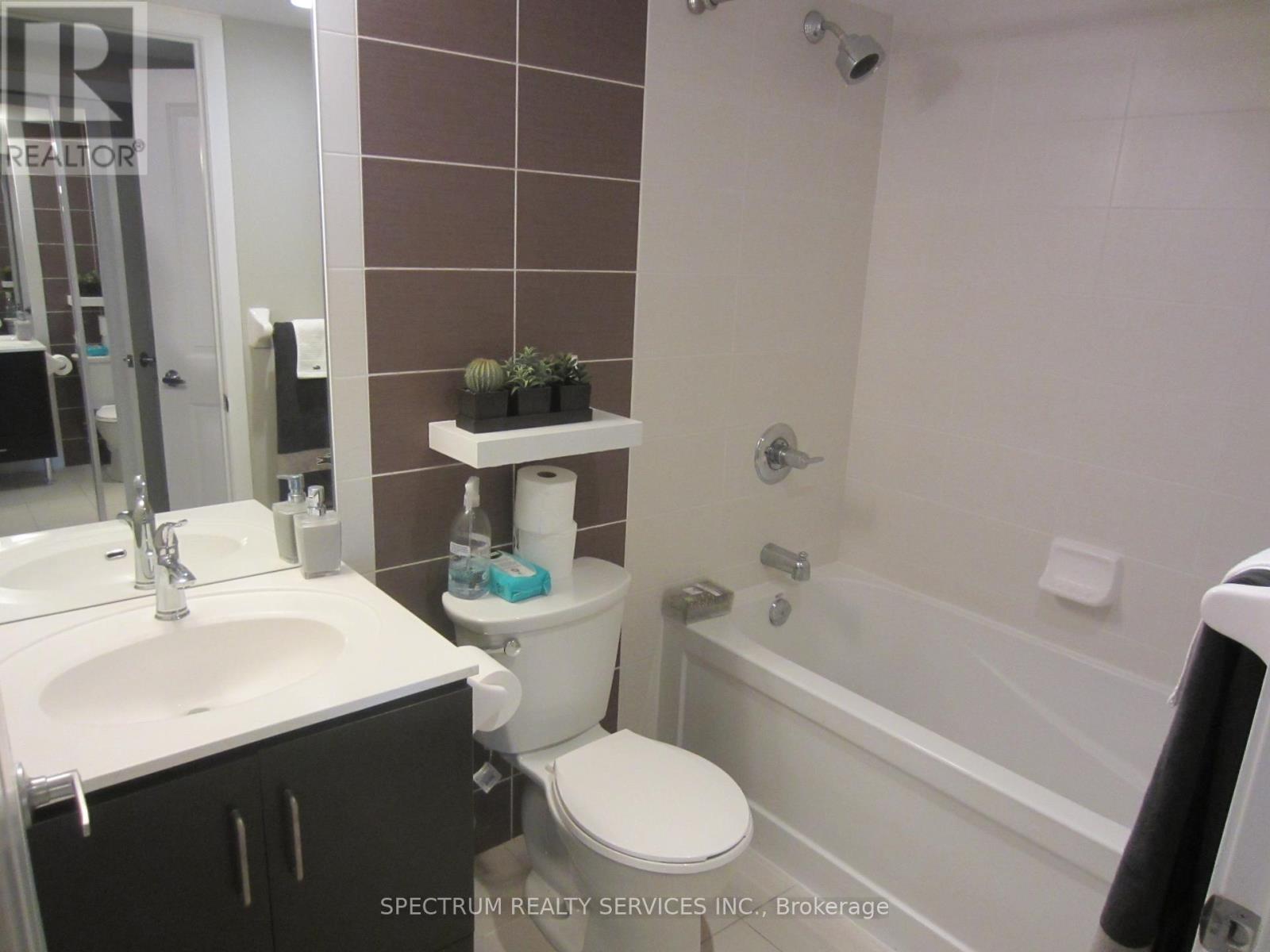 704 - 205 Sherway Gardens Road, Toronto, Ontario  M9C 0A5 - Photo 11 - W12550918