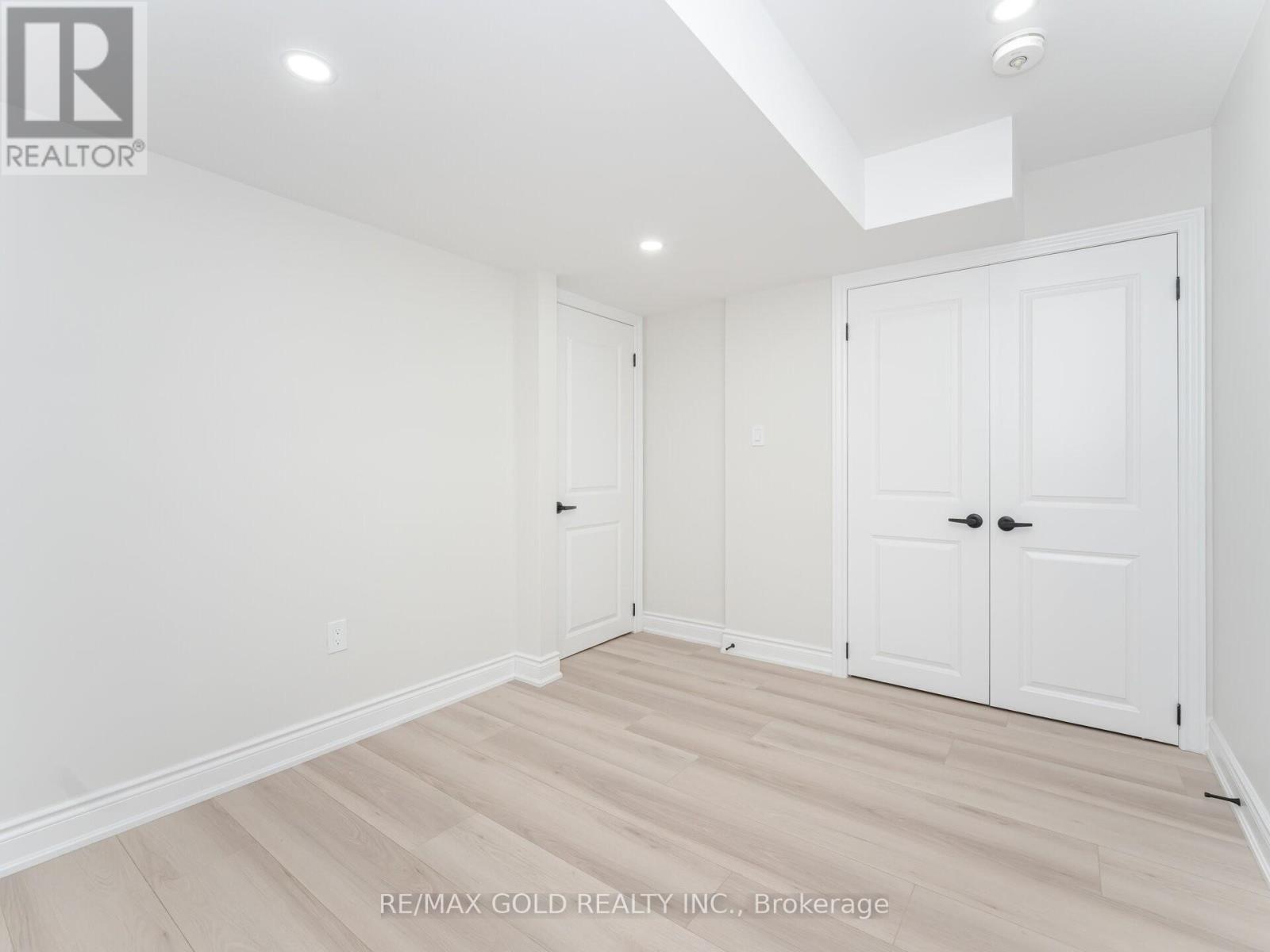 4 Buttonwood Road, Brampton, Ontario  L6P 4J9 - Photo 36 - W12634042