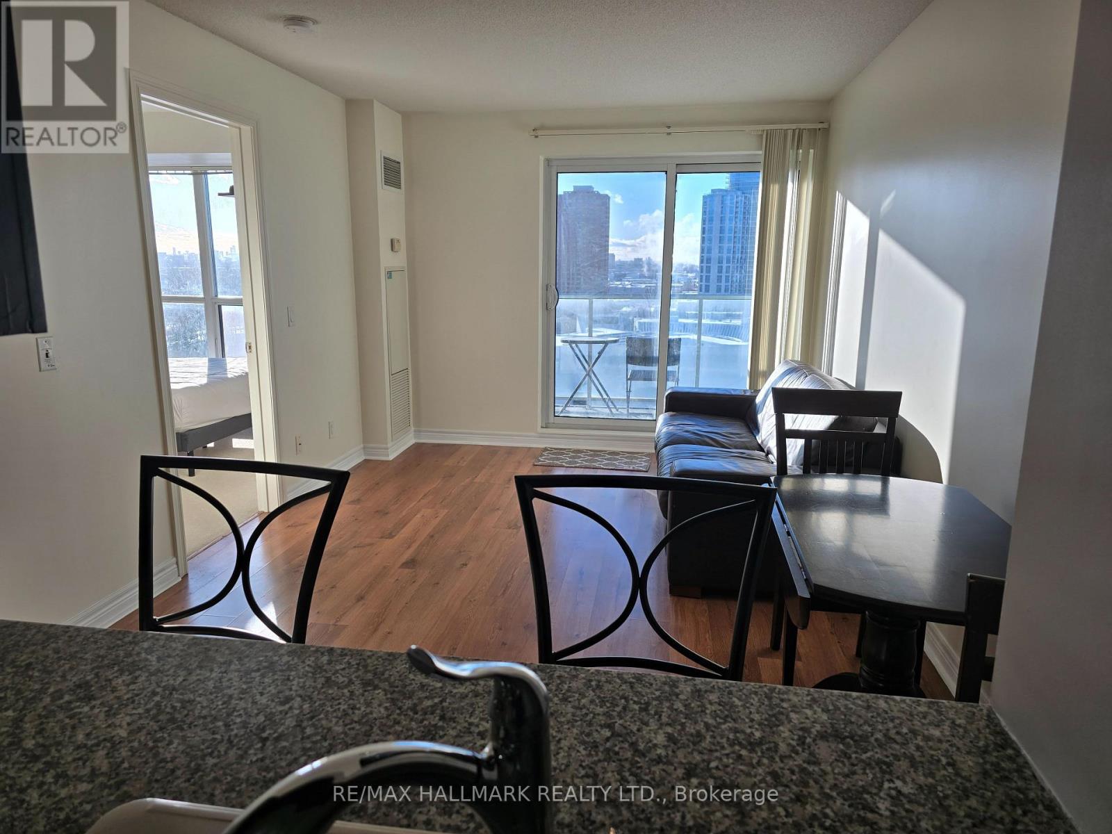 1410 - 60 Town Centre Court, Toronto, Ontario  M1P 0B2 - Photo 7 - E12645952