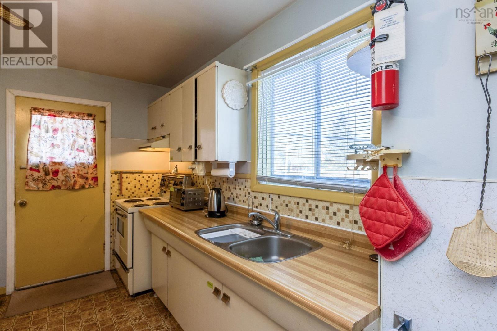 15 Acadia Street, Middleton, Nova Scotia  B0S 1P0 - Photo 21 - 202529632