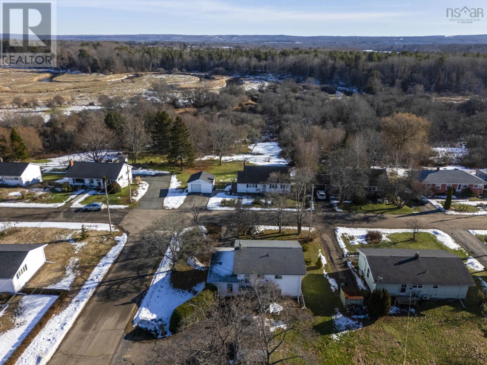 15 Acadia Street, Middleton, Nova Scotia  B0S 1P0 - Photo 46 - 202529632