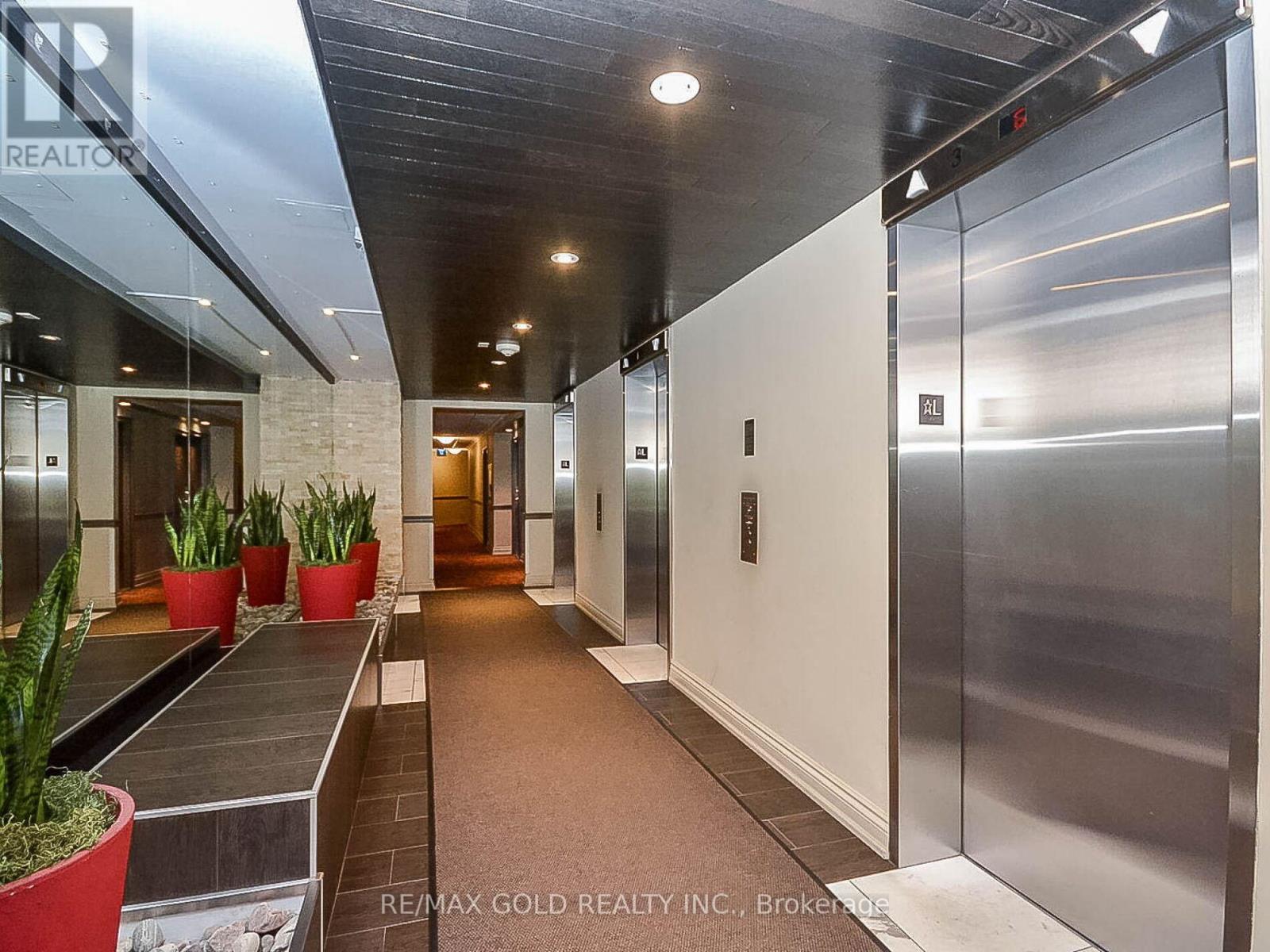 416 - 1485 Lakeshore Road E, Mississauga, Ontario  L5E 3G2 - Photo 5 - W12645992