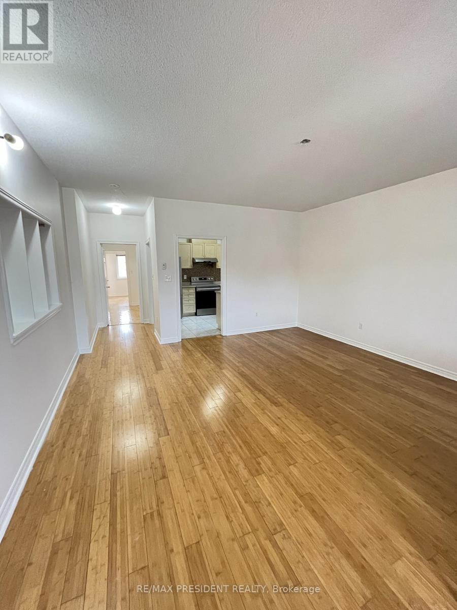 9 Denim Drive, Brampton, Ontario  L6P 1K4 - Photo 2 - W12645998