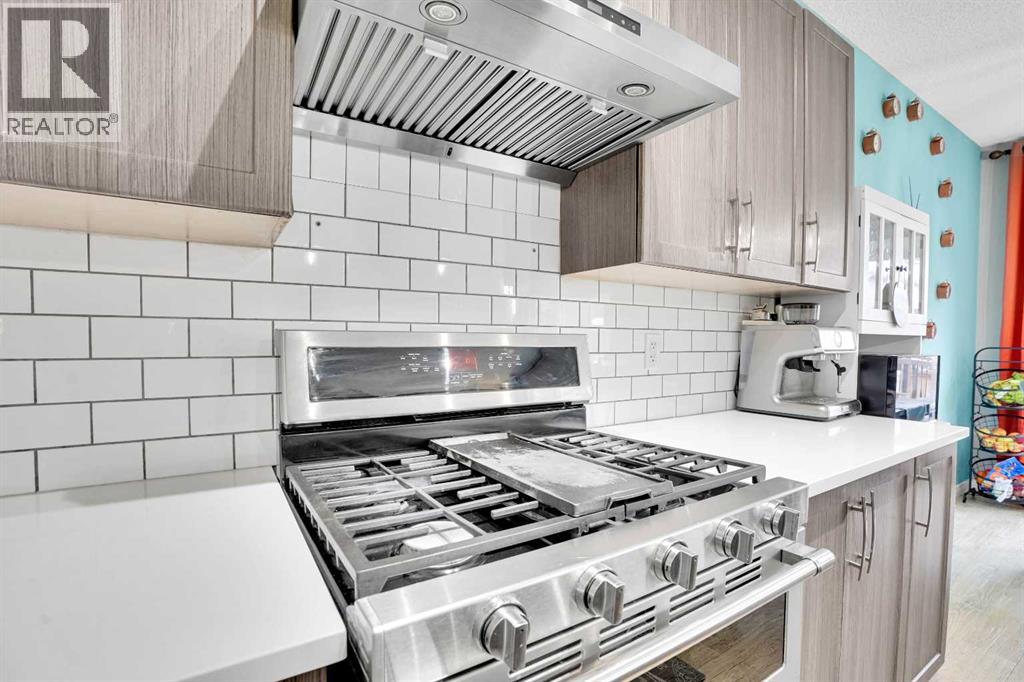 100 Kingsbury Close Se, Airdrie, Alberta  T4A 0R3 - Photo 9 - A2274360