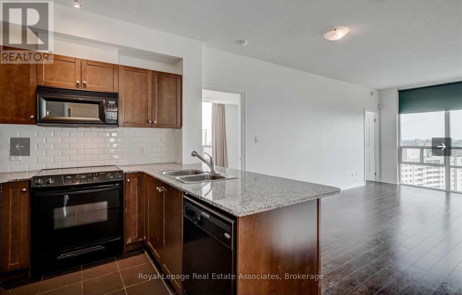 2510 - 3504 Hurontario Street, Mississauga, Ontario  L5B 0B9 - Photo 6 - W12644216