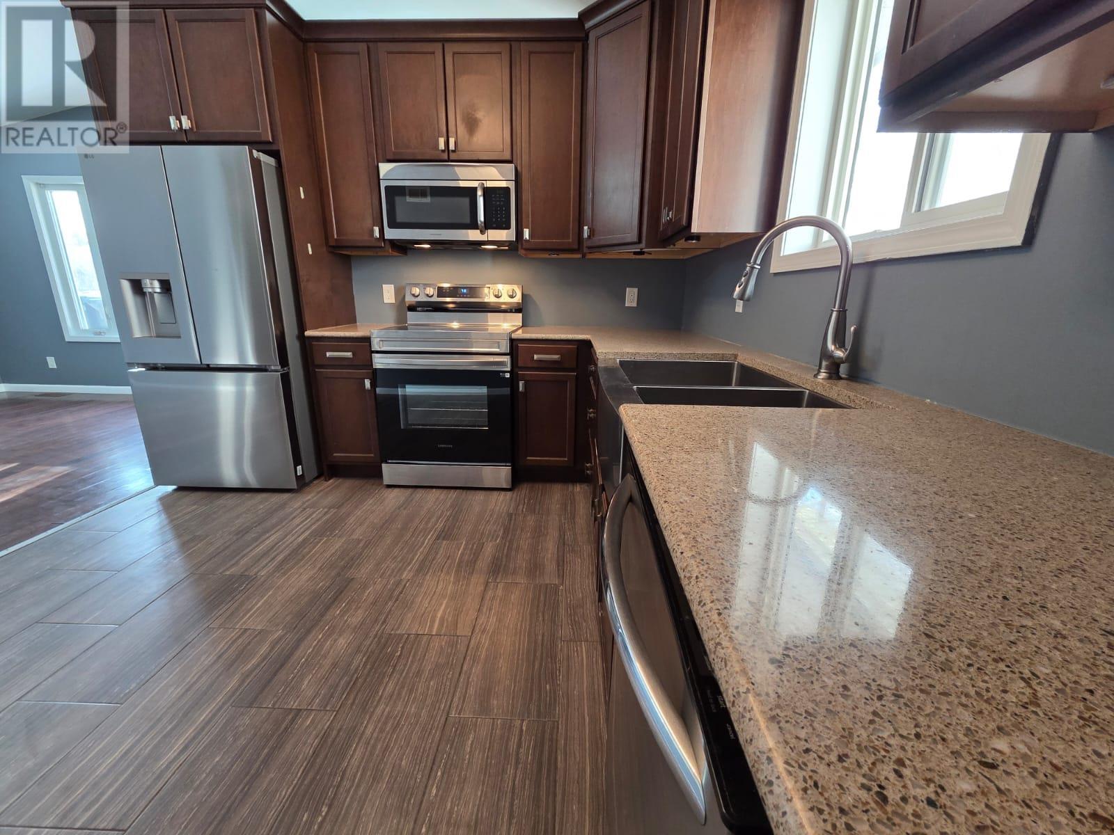 321 Amelia St W, Thunder Bay, Ontario  P7E 4A6 - Photo 13 - TB253656