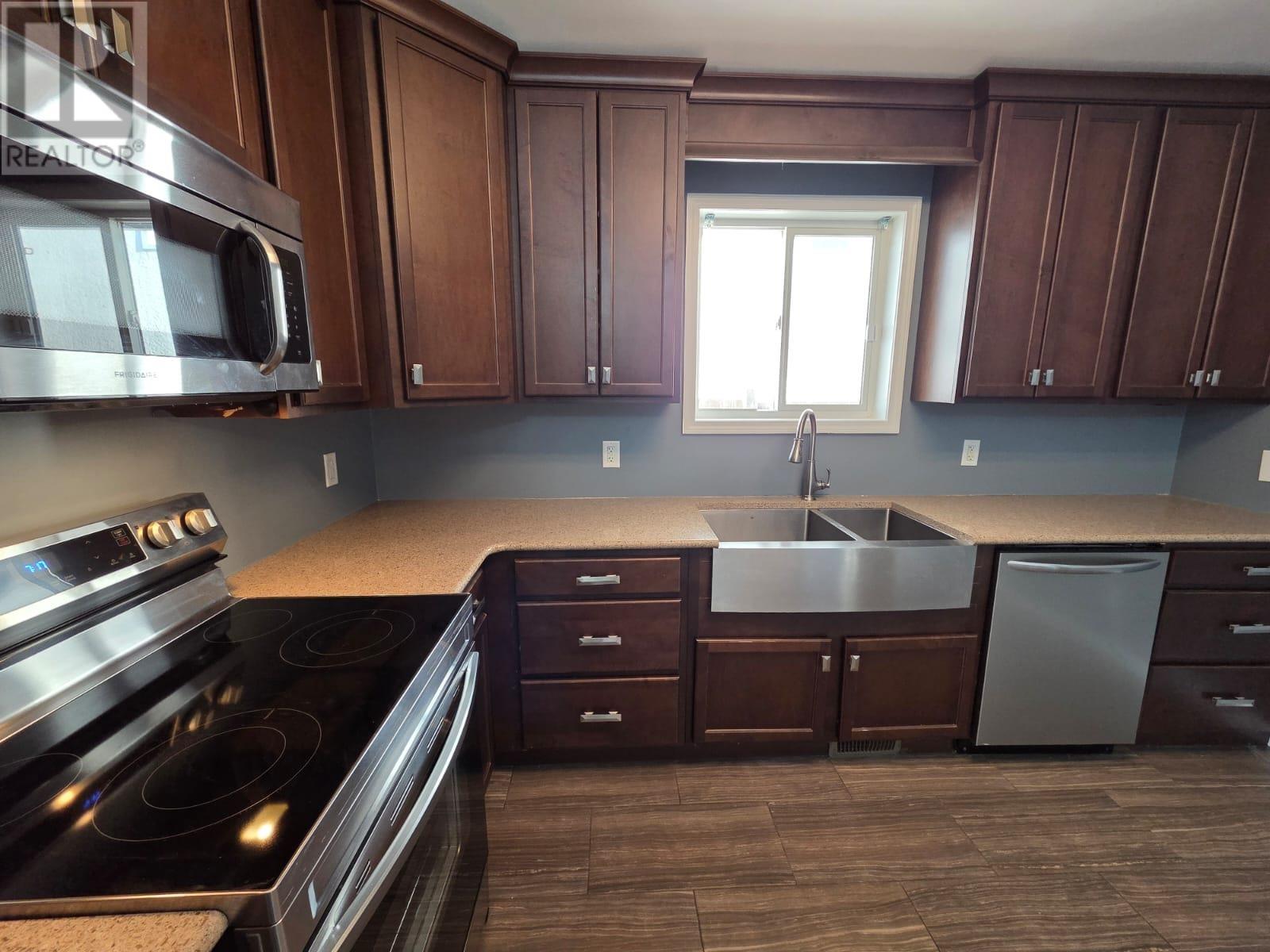 321 Amelia St W, Thunder Bay, Ontario  P7E 4A6 - Photo 9 - TB253656