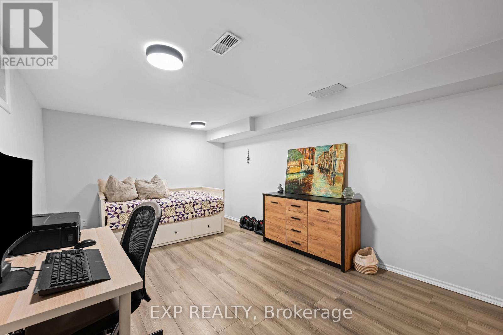 26 Leeming Drive, Ottawa, Ontario  K2H 5P7 - Photo 29 - X12646104