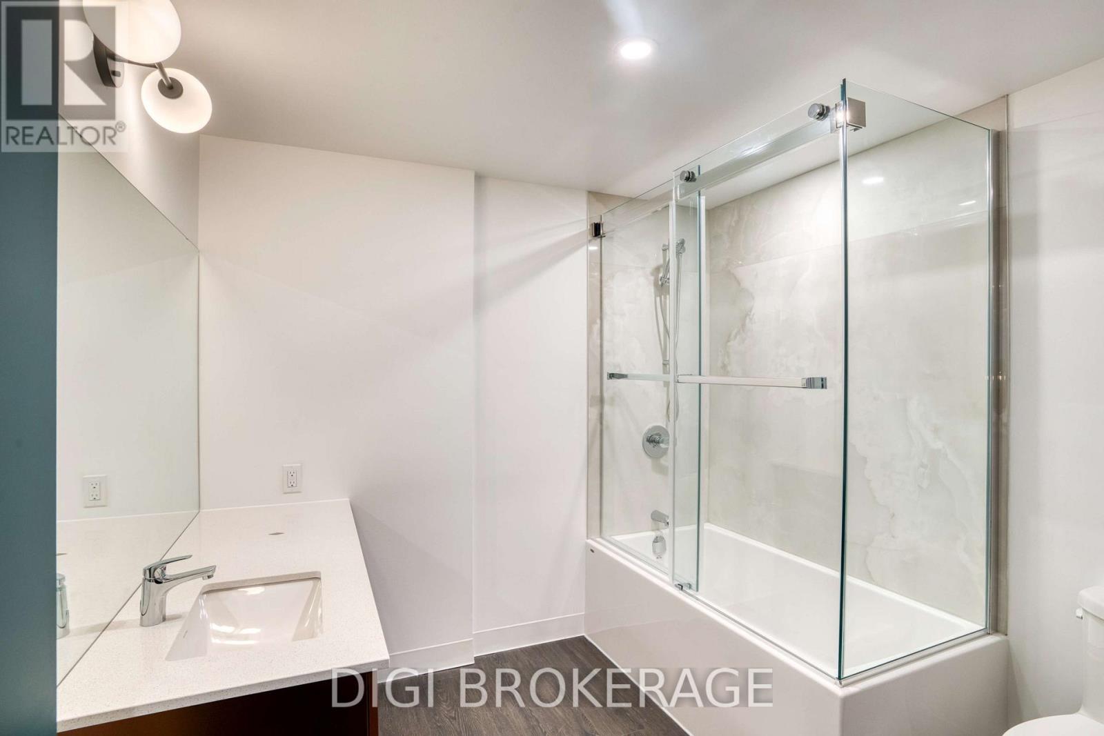 207 - 1250 Cummings Avenue, Ottawa, Ontario  K1J 0E4 - Photo 10 - X12646132