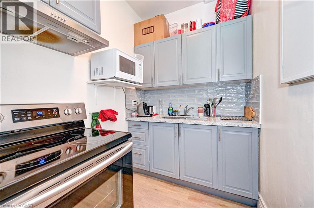 15 Ainslie Street N, Cambridge, Ontario  N1R 3J3 - Photo 38 - 40794762