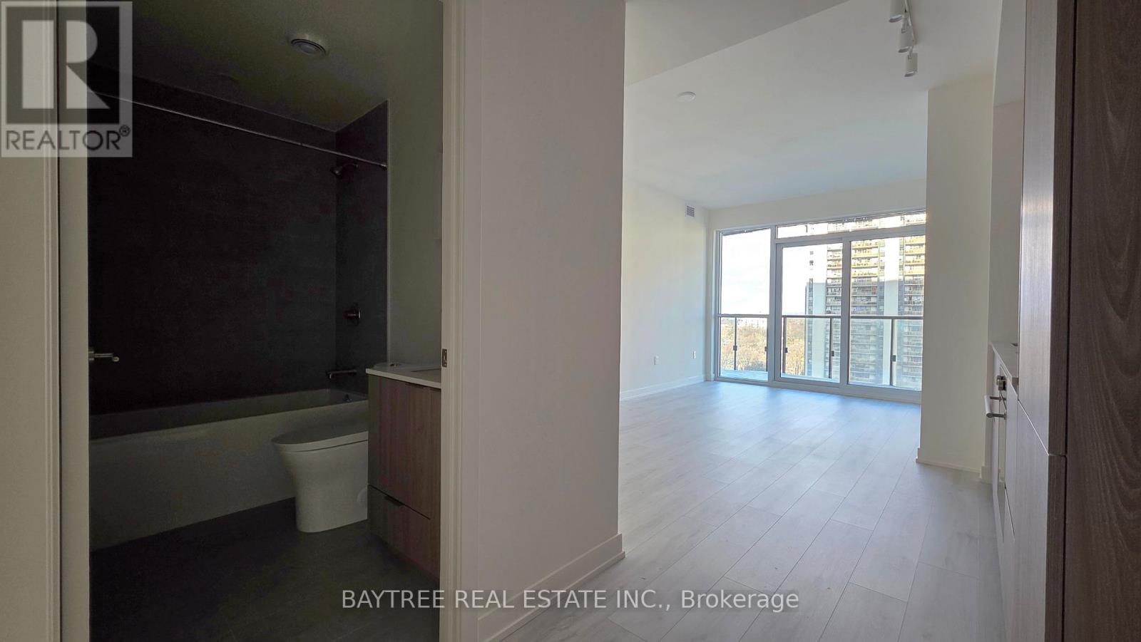 1512 - 120 Broadway Avenue, Toronto, Ontario  M4P 0E9 - Photo 4 - C12646094