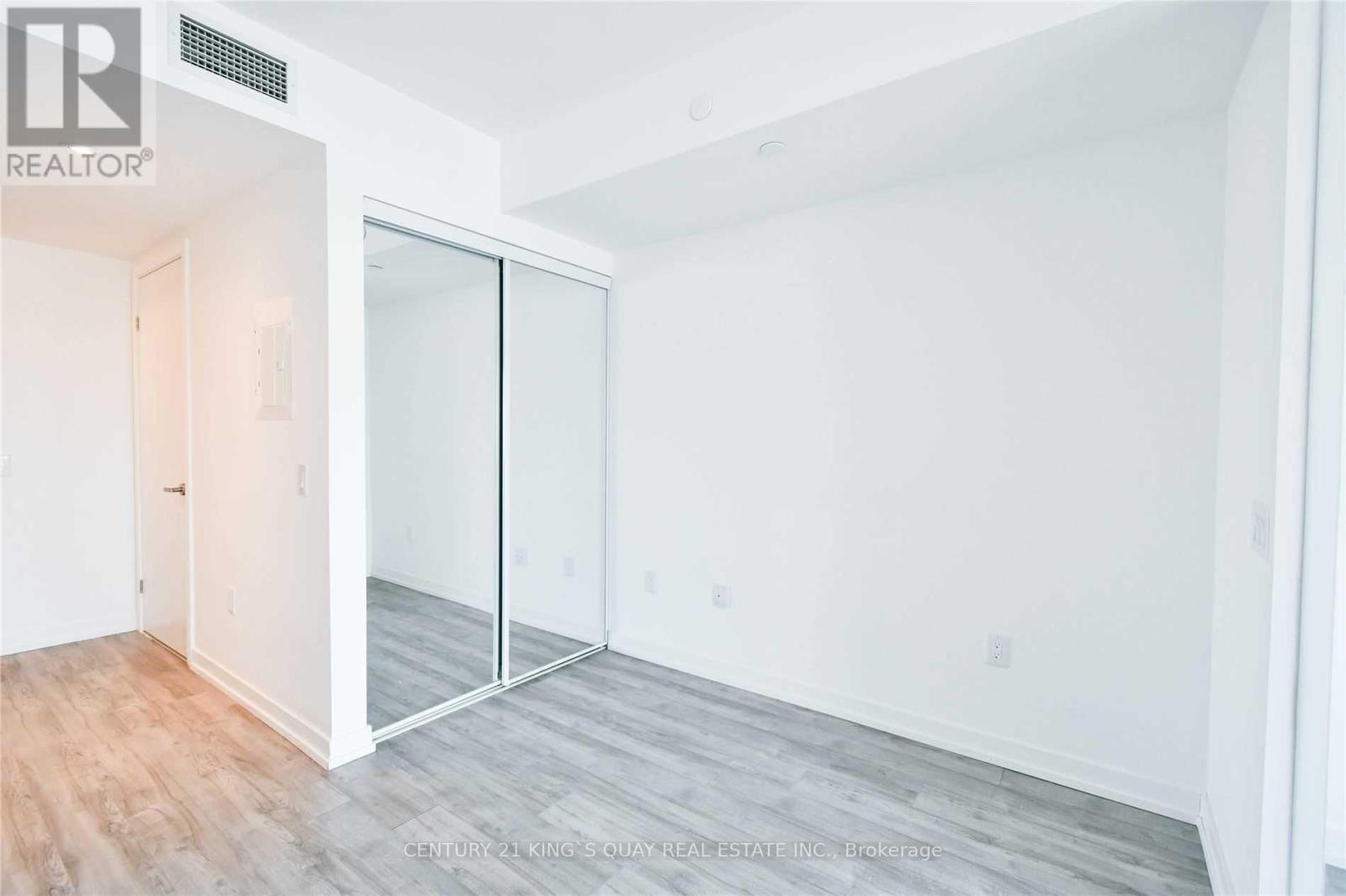 1809 - 77 Shuter Street, Toronto, Ontario  M5B 0B8 - Photo 6 - C12646098