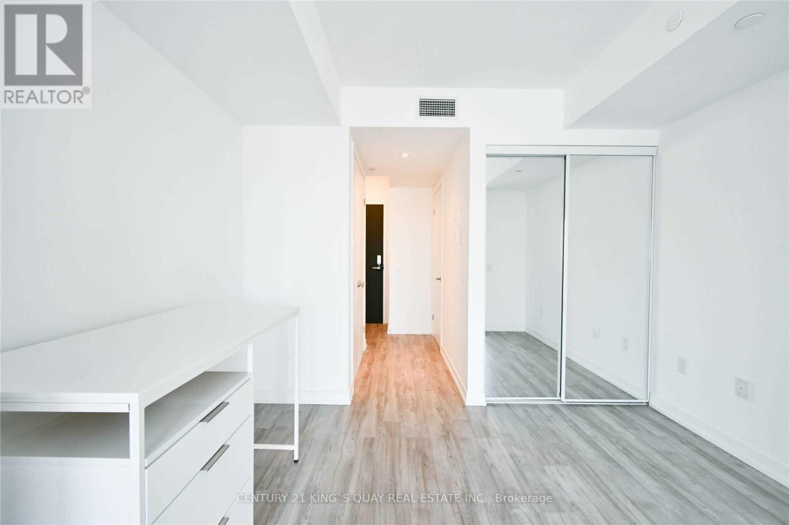 1809 - 77 Shuter Street, Toronto, Ontario  M5B 0B8 - Photo 8 - C12646098