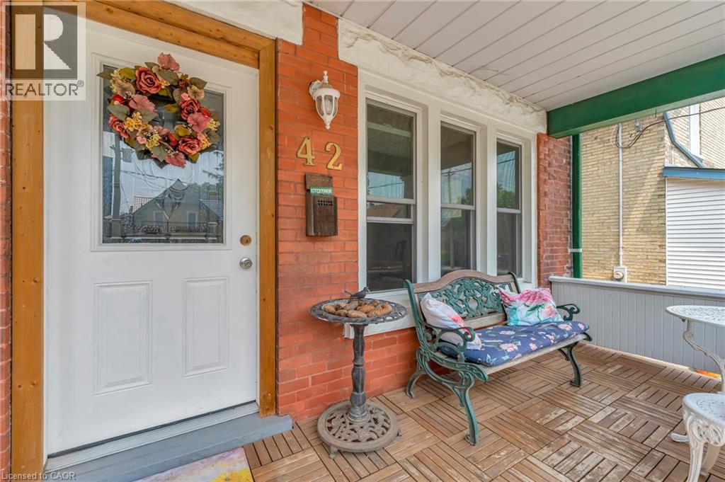 42 Shanley Street, Kitchener, Ontario  N2H 5N0 - Photo 5 - 40794784